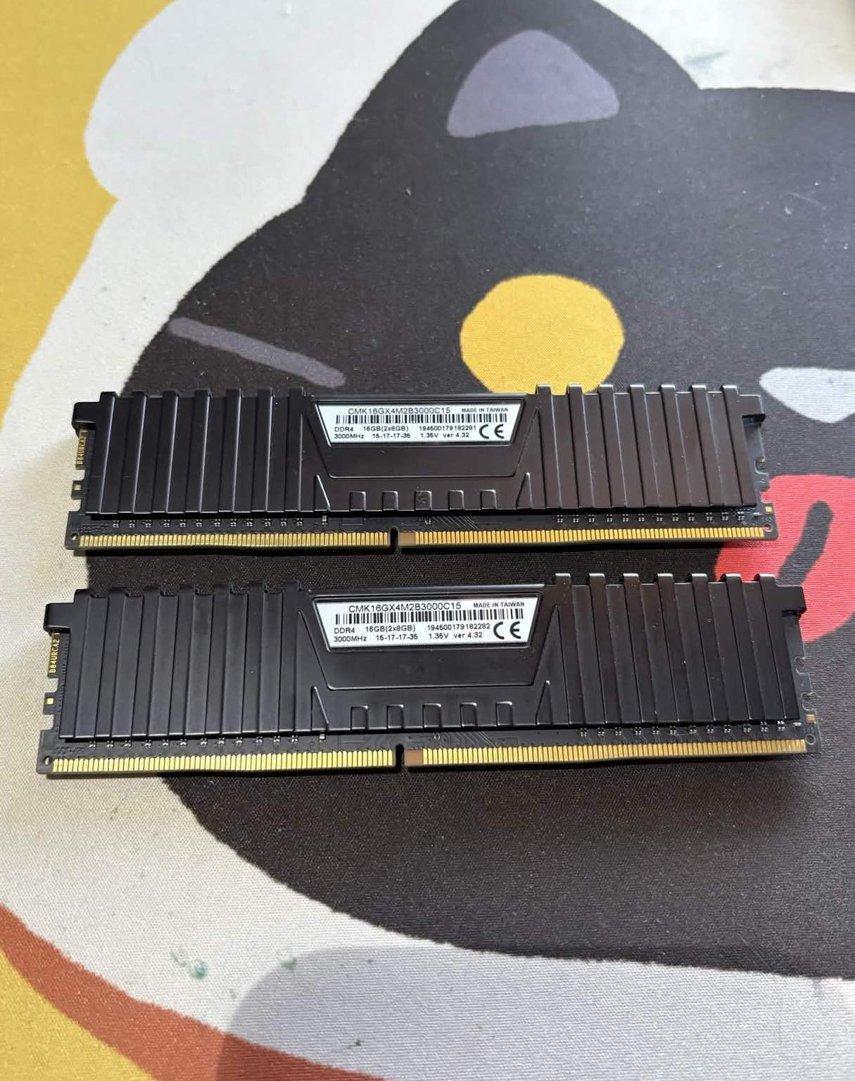 Corsair Vengeance 16 GB (2×8 GB) DDR4-3000 MHz