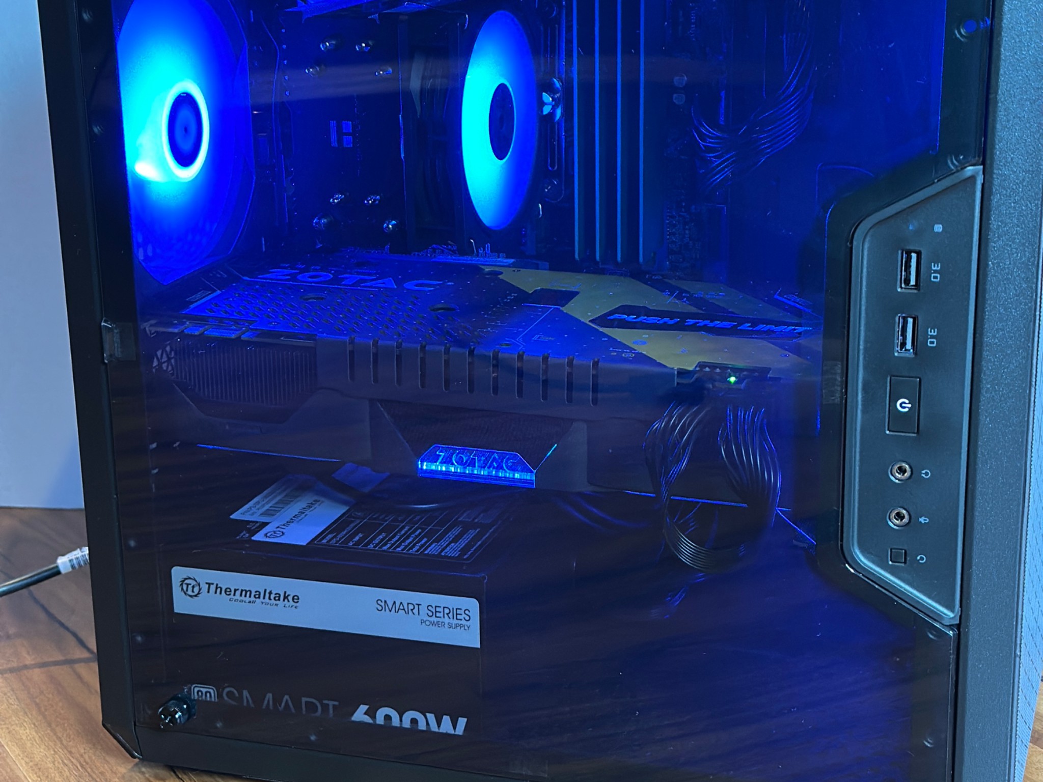 GTX 1070 | Core i7 6700 | 16GB DDR4 | 512GB SSD | Windows 11 | Office 2024 | WiFi | Custom Gaming PC