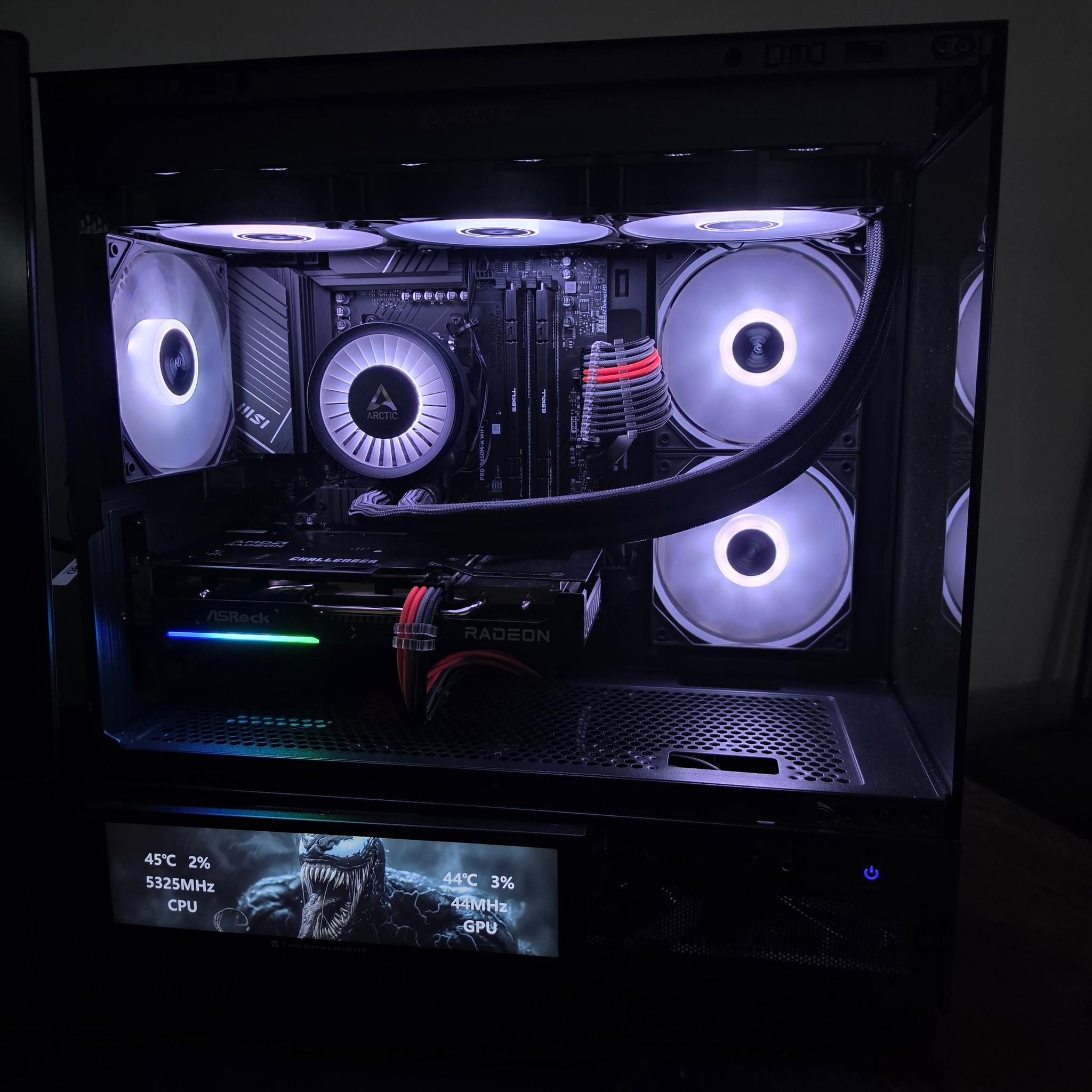 Radeon RX 9060 XT 16GB Custom Gaming PC - Ryzen 7 7700X, 32GB RAM