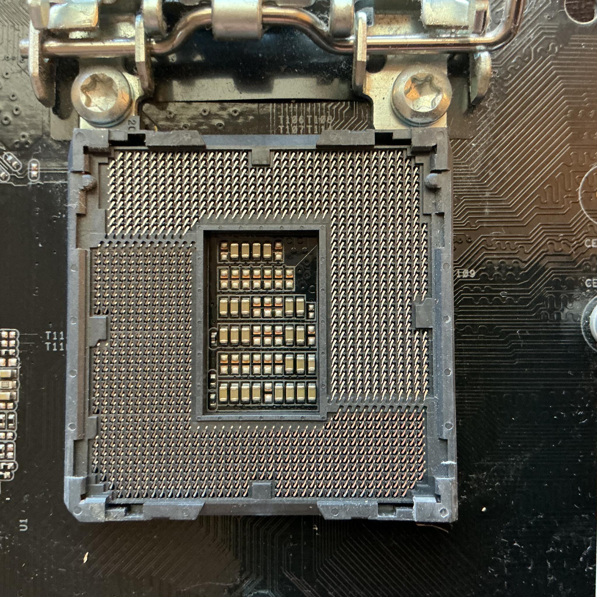 Asrock z370 Motherboard/Pentium Gold 5400/8gb RAM/cooler/Bluetooth & WiFi