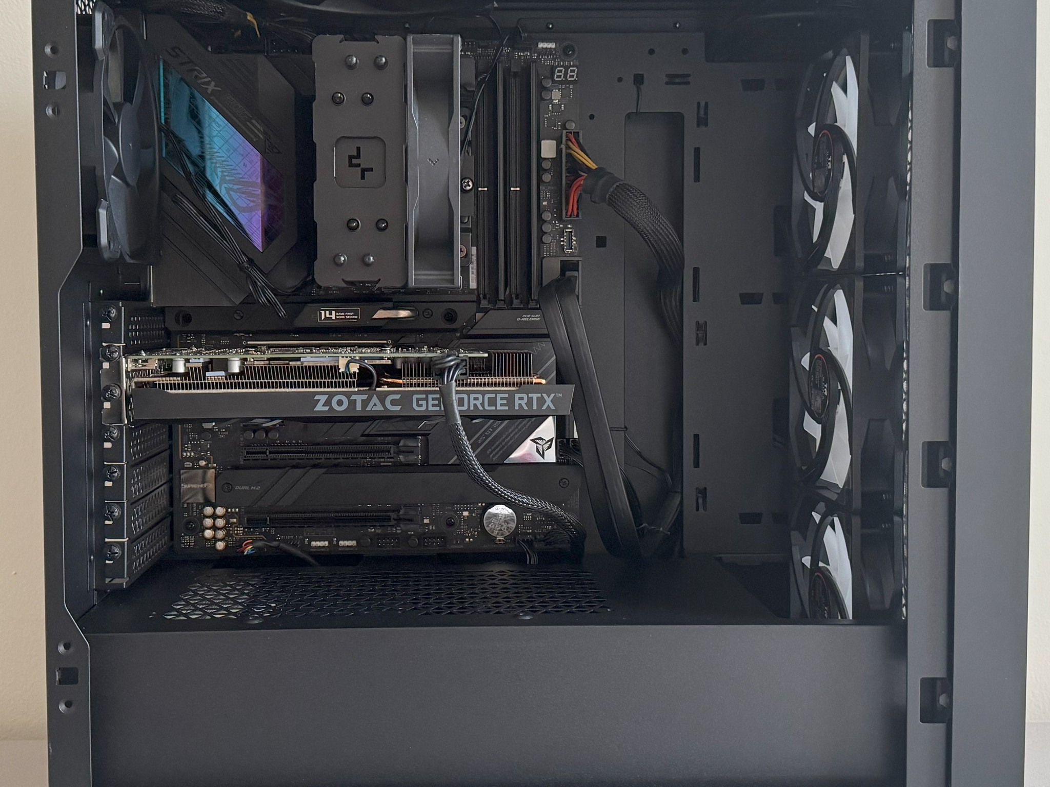 Intel Core i9 12900K ASUS STRIX Z690-E GeForce RTX 3060 12GB 1TB NVMe SSD 32GB DDR5 Corsair 3000D