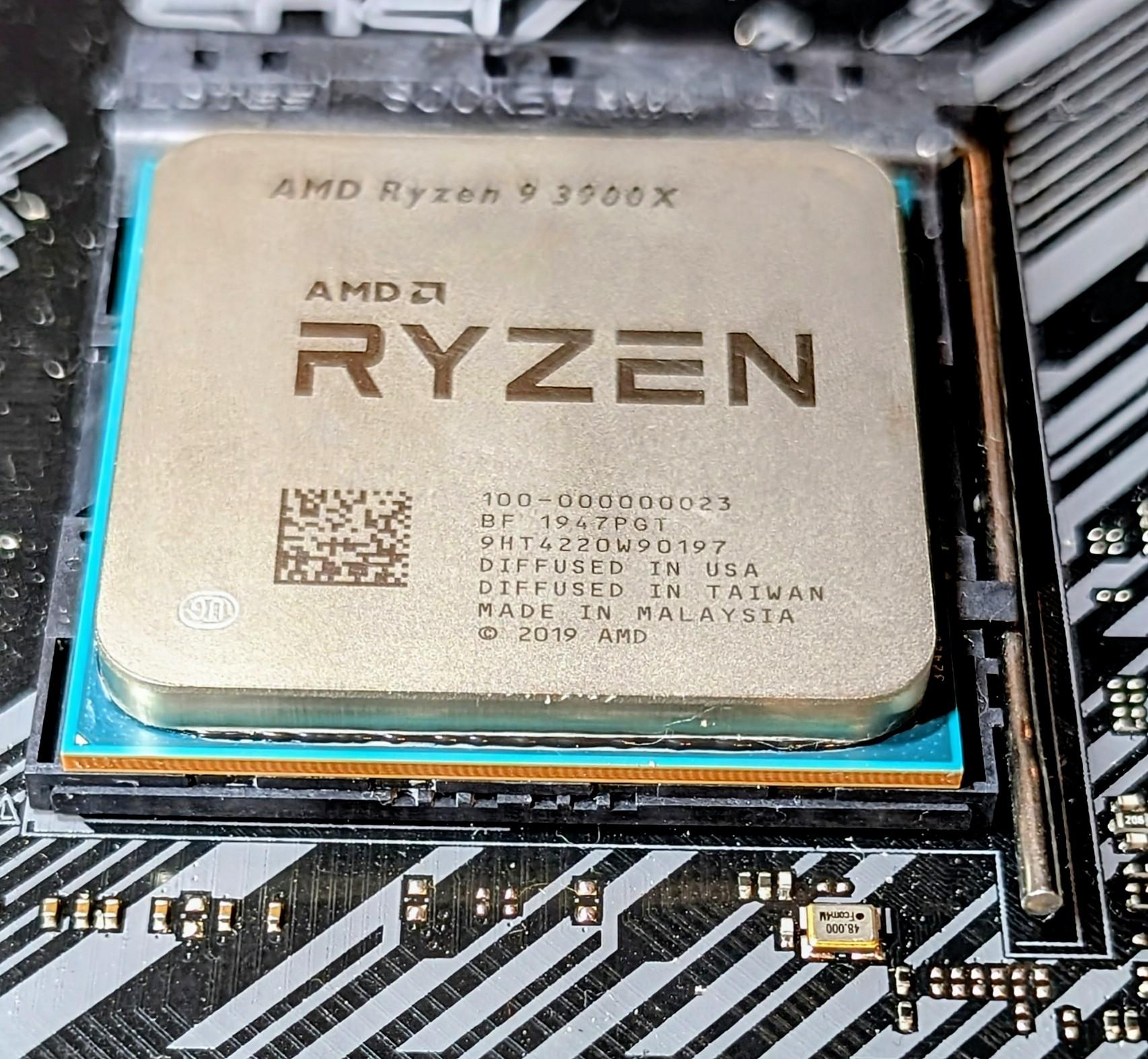 AMD Ryzen 9 3900X