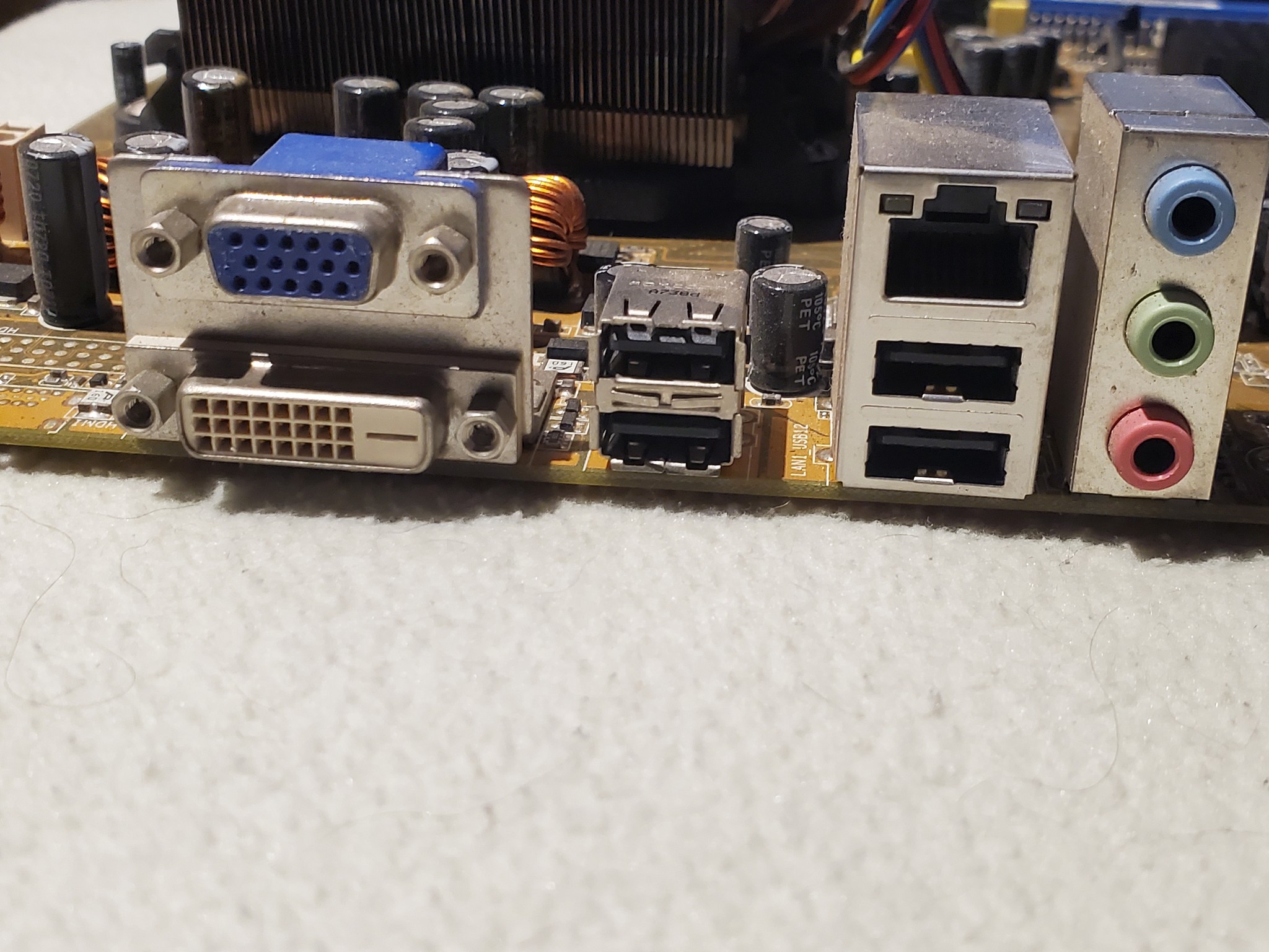 Asus M2N-VM DVI Motherboard | AMD Athlon x2 6000+ | 4GB Ram | Heatsink | I/O Shield |