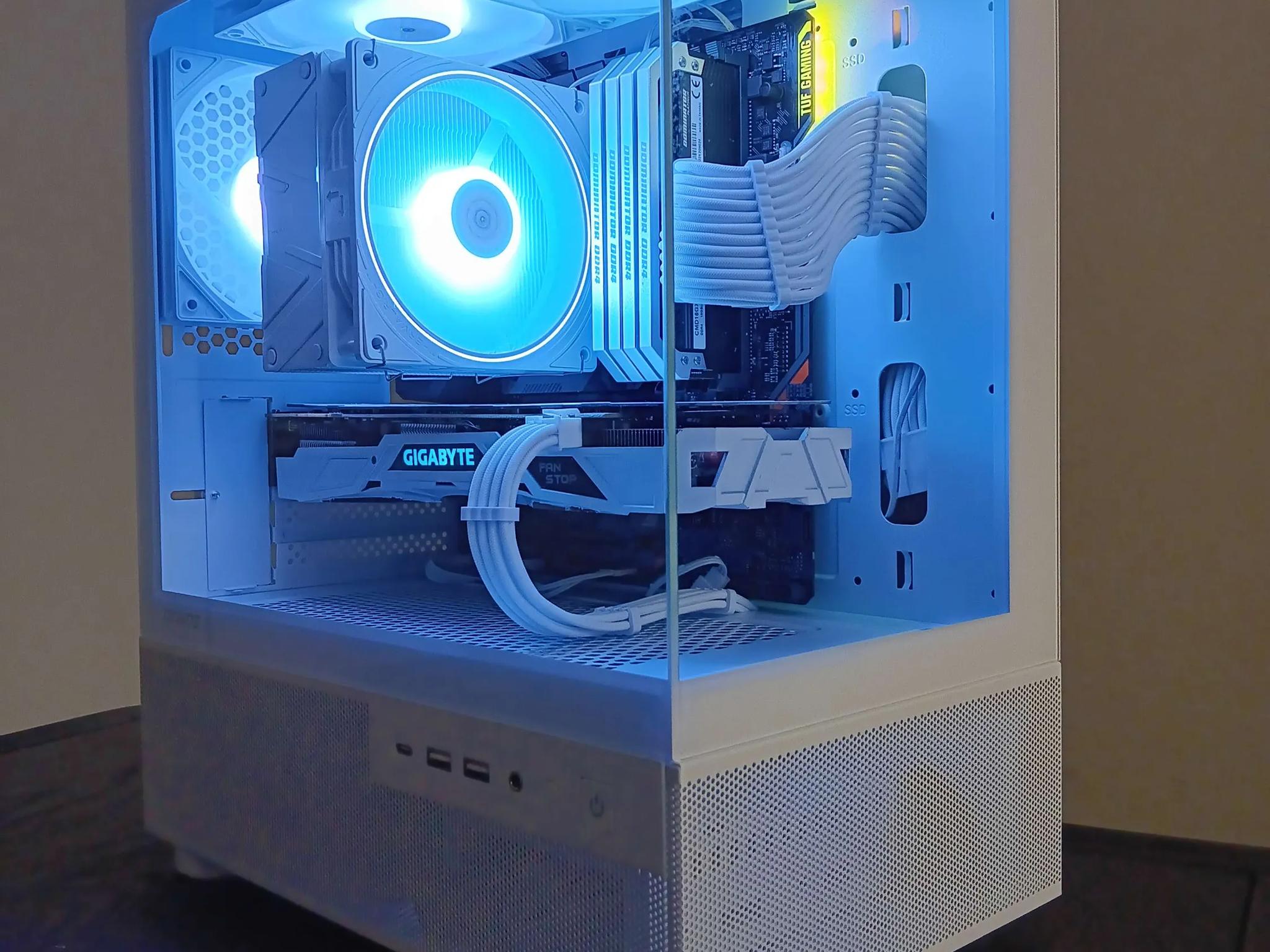 ⚪White Gaming PC ⚪| i5 9400f | 1070ti | 16gb DDR4 RAM | 2.5TB Storage | WIFI | WINDOWS 10