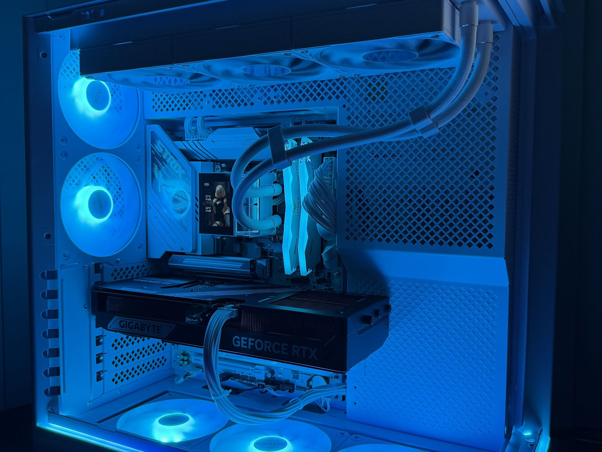 "200 IQ V2" Core Ultra 7 270K Plus, RTX 5080 16GB DLSS 5 Ready, 32GB DDR5-6000cl30, 2TB Gen4 NVMe