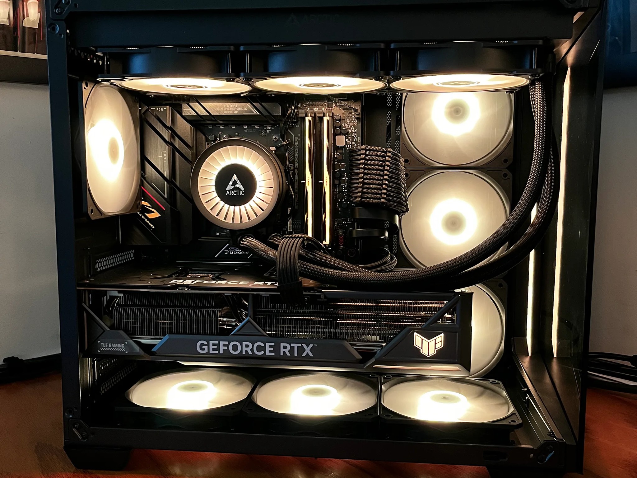 Dark Energy - RTX 4080 OC | Ryzen 7 7800X3d | 32GB DDR5 @6400MT/s | 4TB NVME | 1000W Platinum