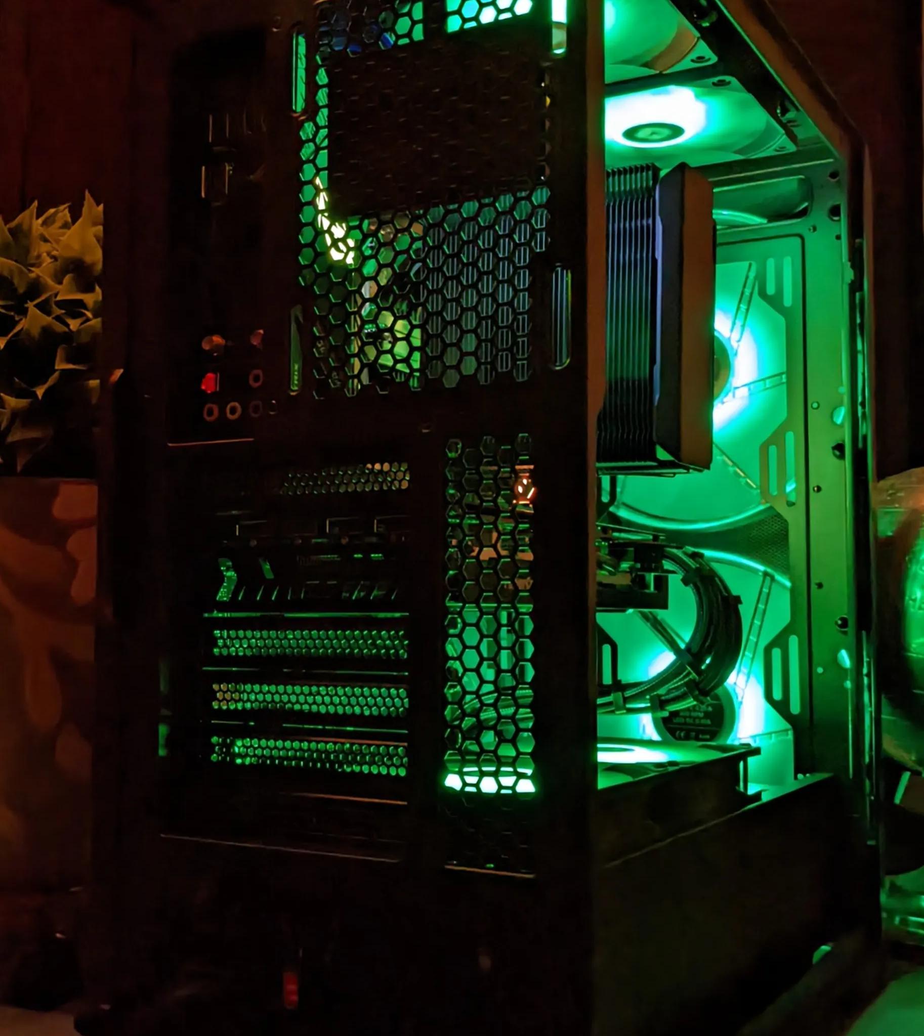 🔵🥷Blue/ShiNobi | RX6700XT 12GB| Ryzen 5 @4.2GHz|16GB Vengeace DDR4 (ARGB)| 1TB NVMe SSD| Windows 11