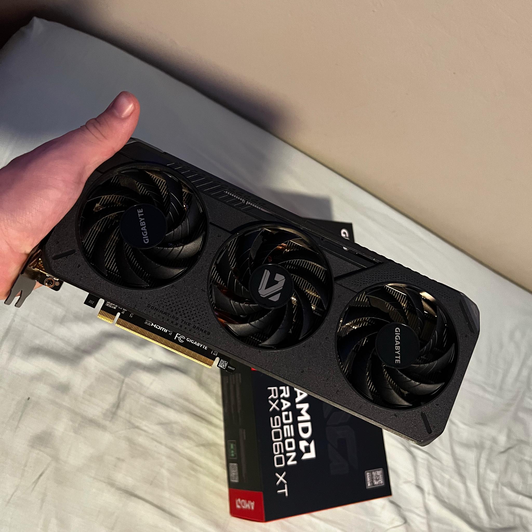 gigabyte 9060xt 8gb like new