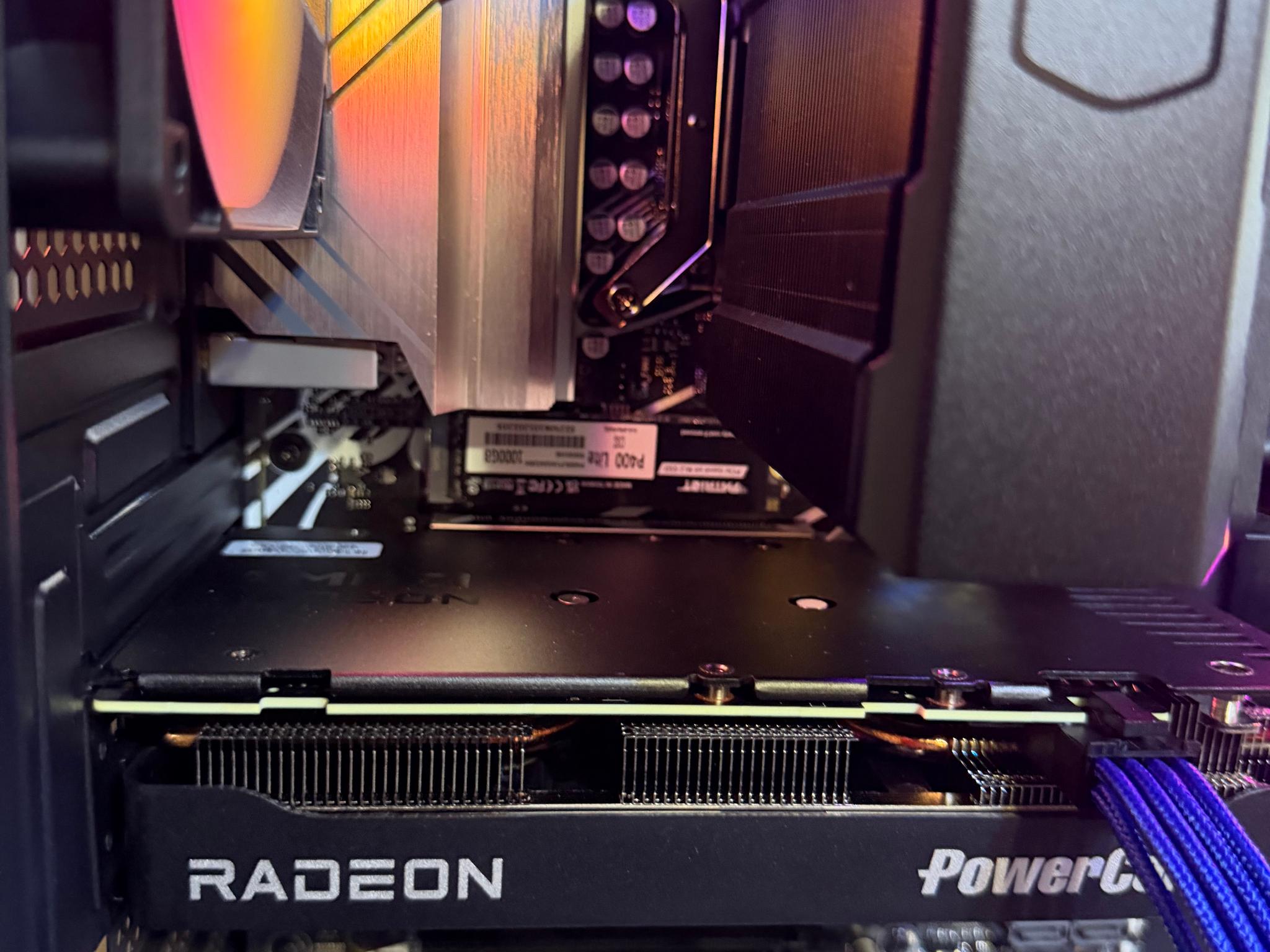 RX 9060 XT (16GB) | Intel I7 12700f | DDR5 32GB (2x16GB) — Custom Gaming PC