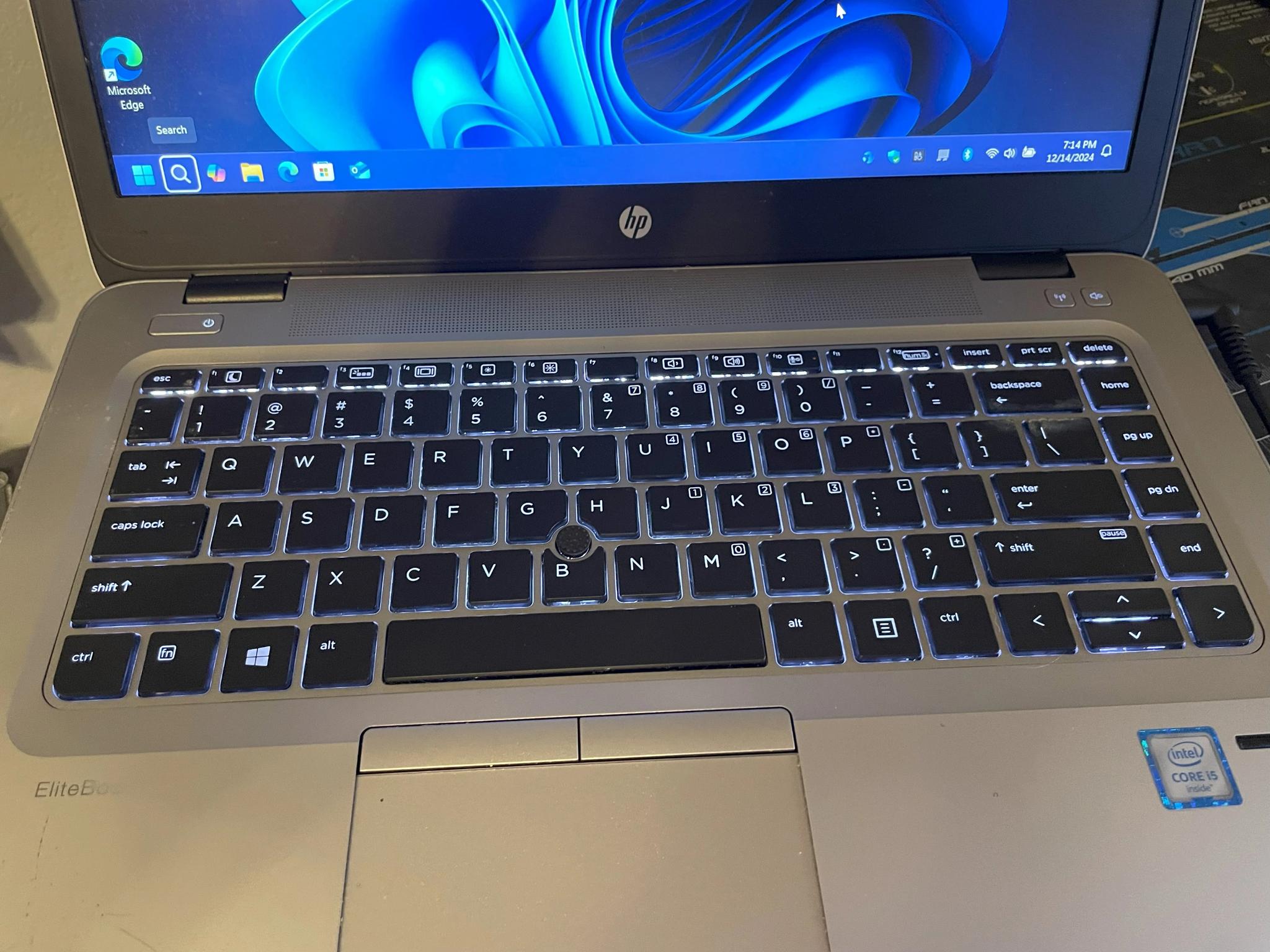 HP Elitebook 840 G3! Loaded! 32GB RAM, 1TB NVME SSD!