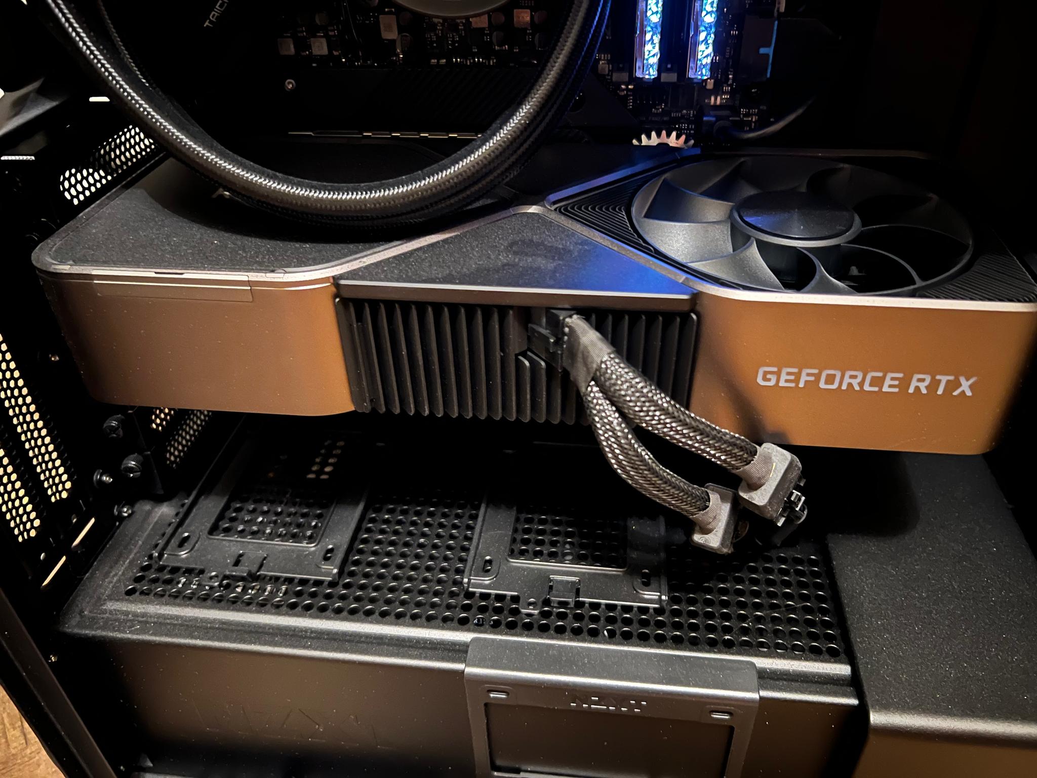NVIDIA RTX 3090 FOUNDERS EDITION