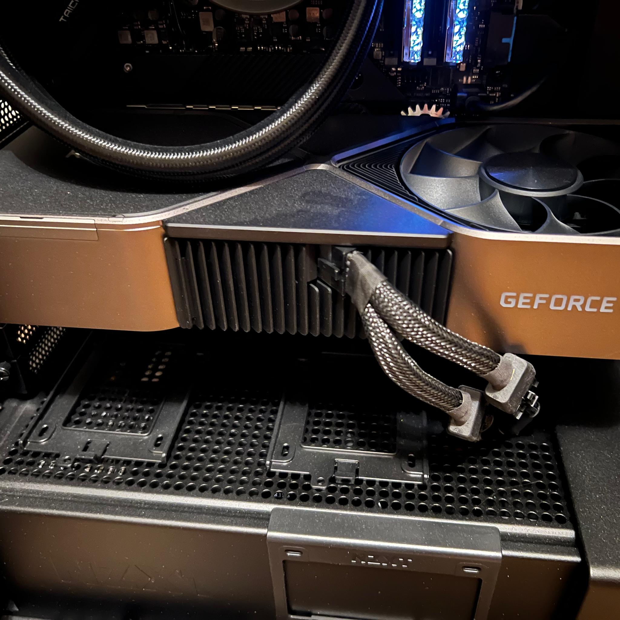 NVIDIA RTX 3090 FOUNDERS EDITION