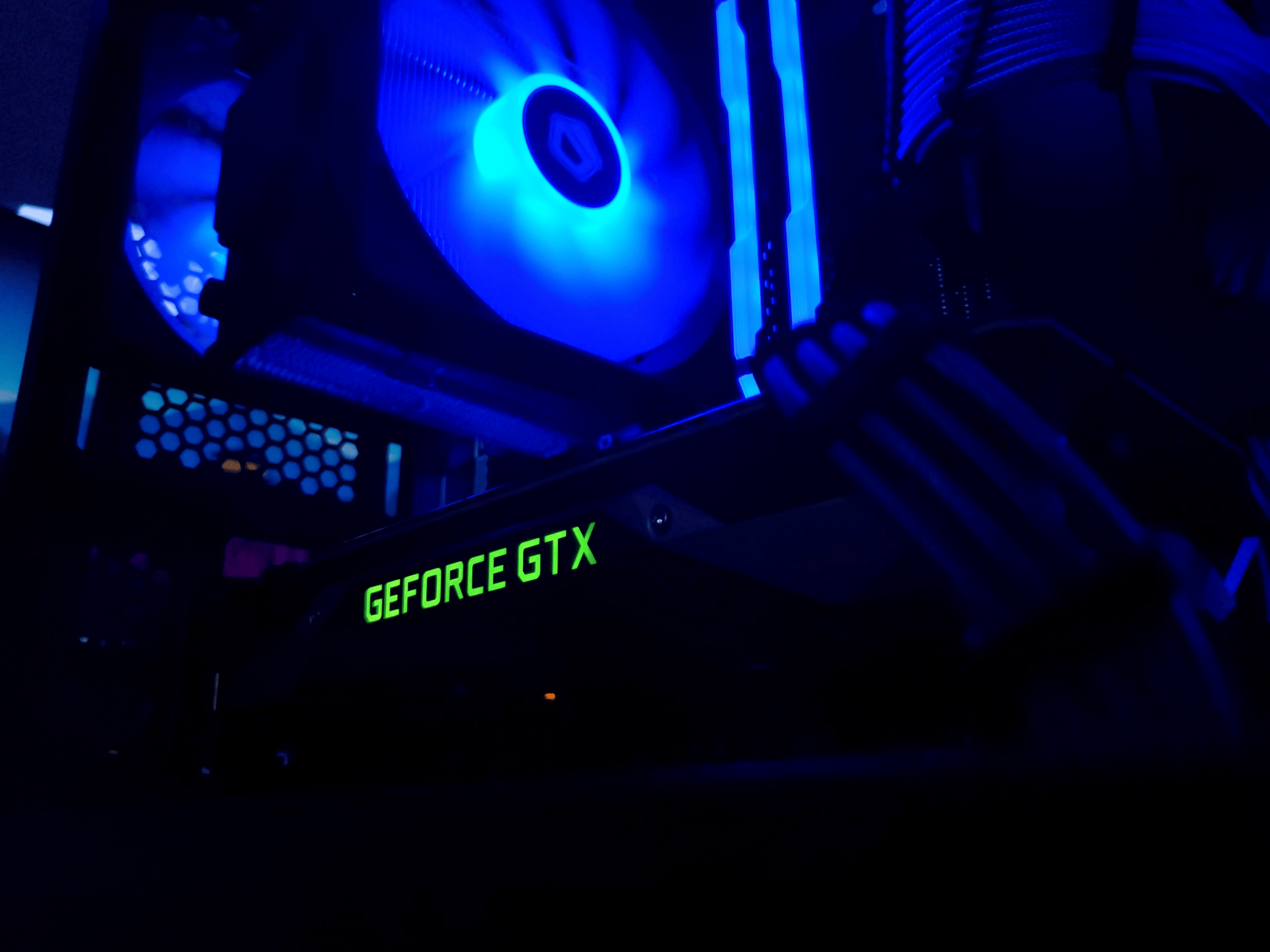 Lapis | GTX 1080 - Ryzen 5 2600x Gaming PC