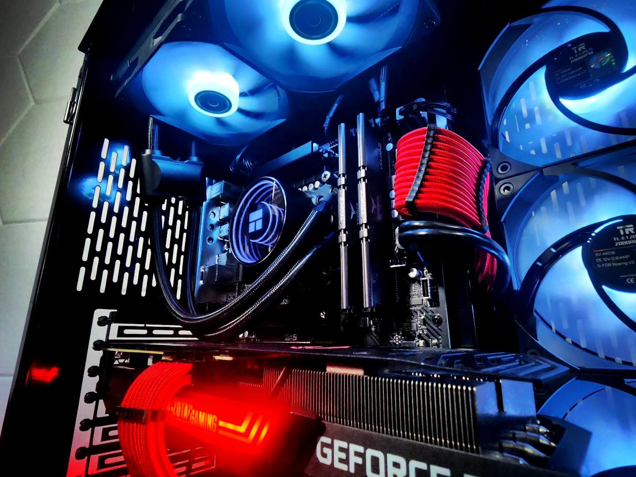 ❤️💙 RTX 3070Ti // Core i5 12400 // 32GB 3200MHz // 1TB NVMe Gen 4