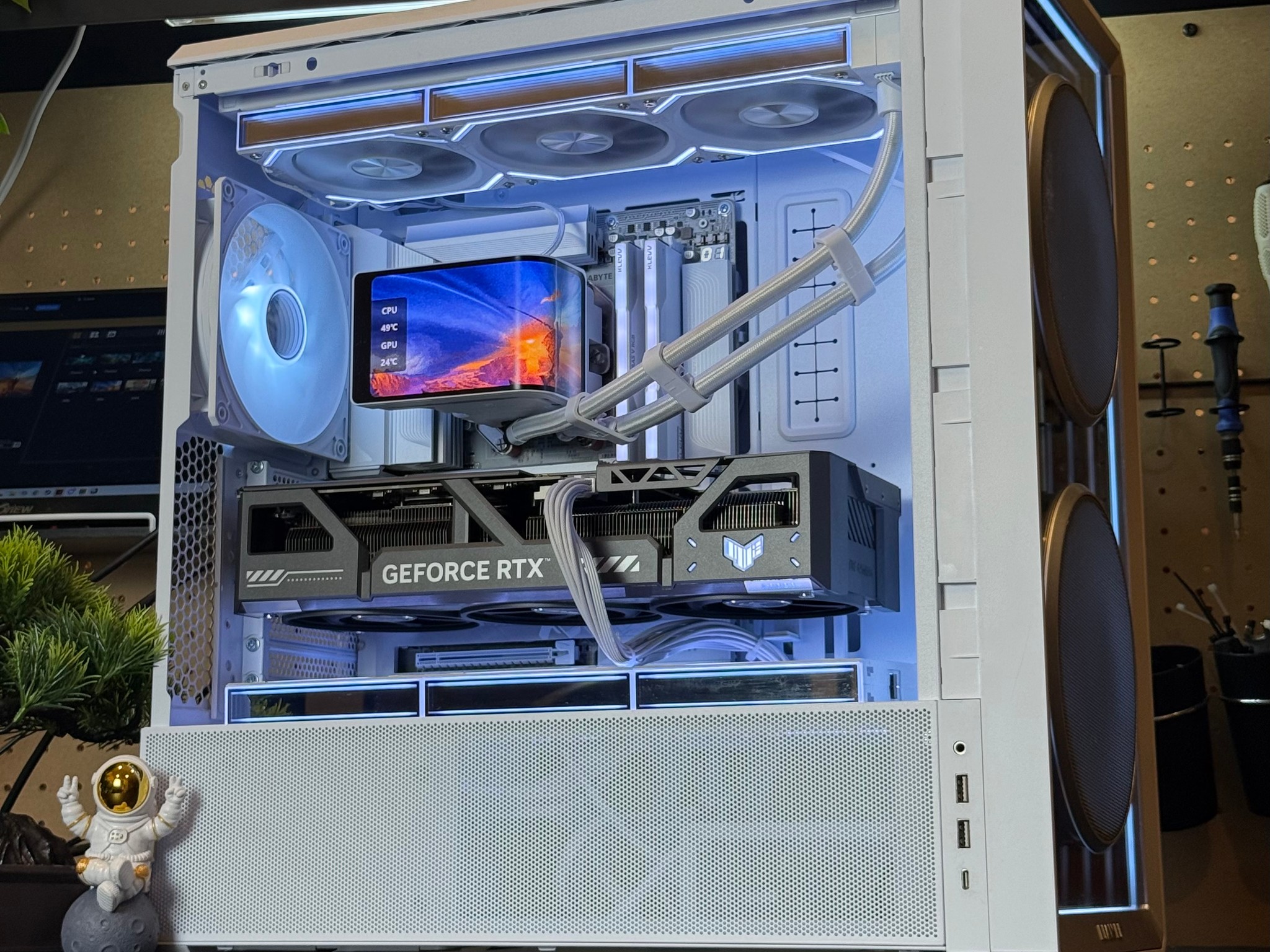 Way of Kings | Ultra High End Gaming PC | RTX 5080 | Ryzen 9 9950x3D | 4TB NVME | 32GB RAM | 1000w |