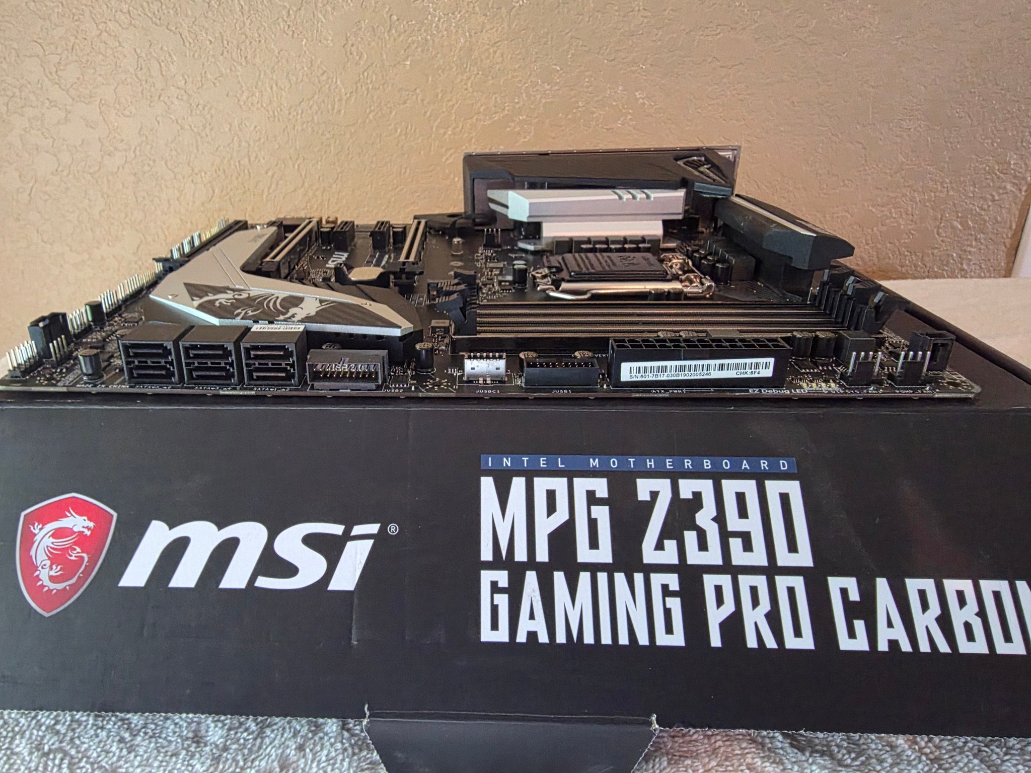 MPG Z390 GAMING PRO CARBON