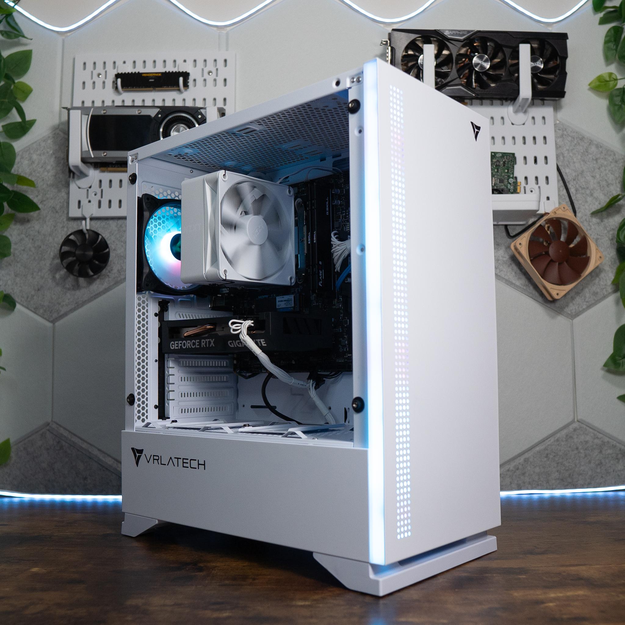 🌨🌨 | GIGABYTE RTX 4060 | RYZEN 5 8400F | 32GB DDR5 RAM | 1.5TB | Arctic Snow