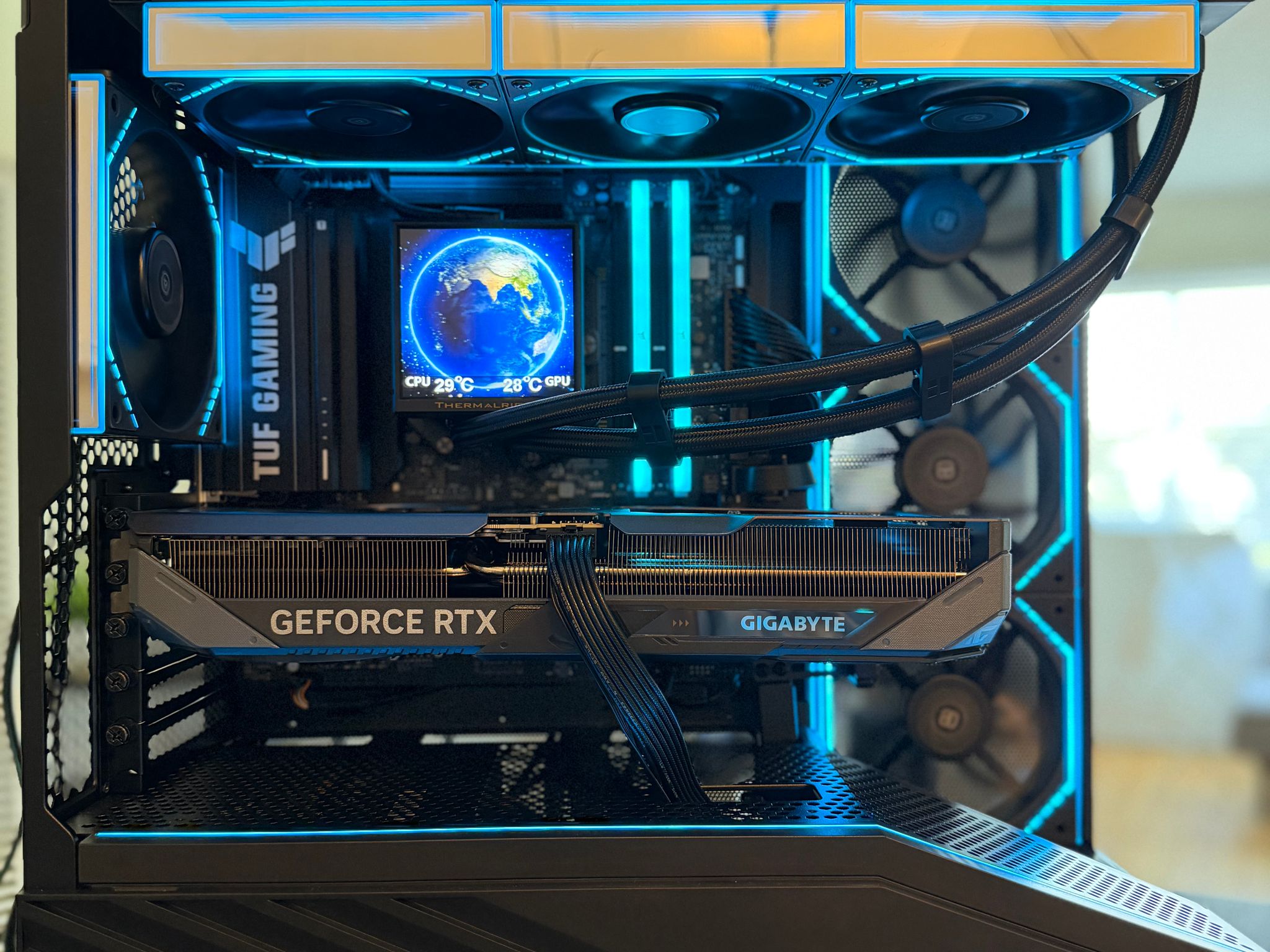 RTX 5070 | Ryzen 7 7800X3D | 32GB DDR5 | 1TB NVMe | 850w - Gaming PC