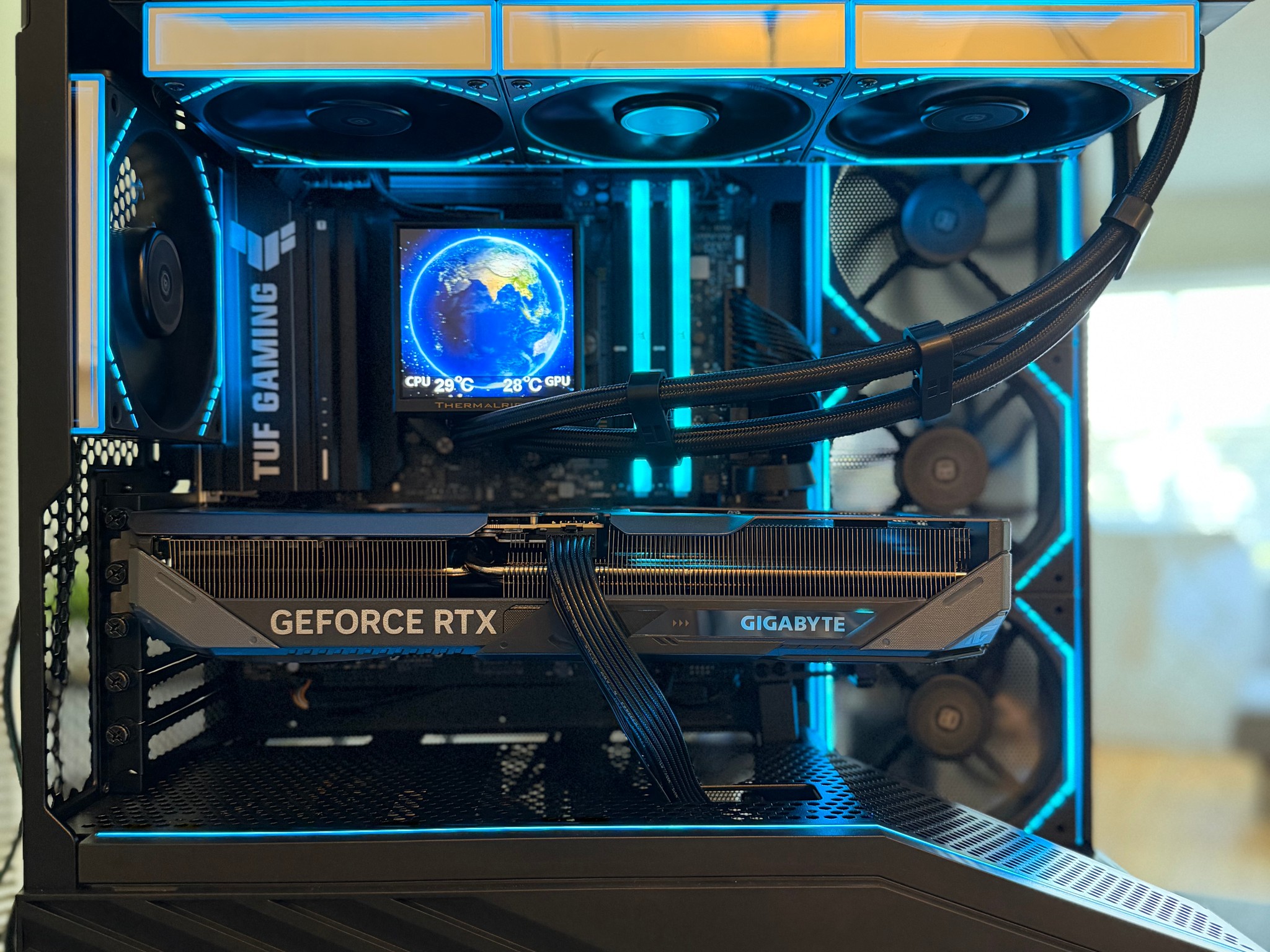 RTX 5070 | Ryzen 7 7800X3D | 32GB DDR5 | 1TB NVMe | 850w - Gaming PC