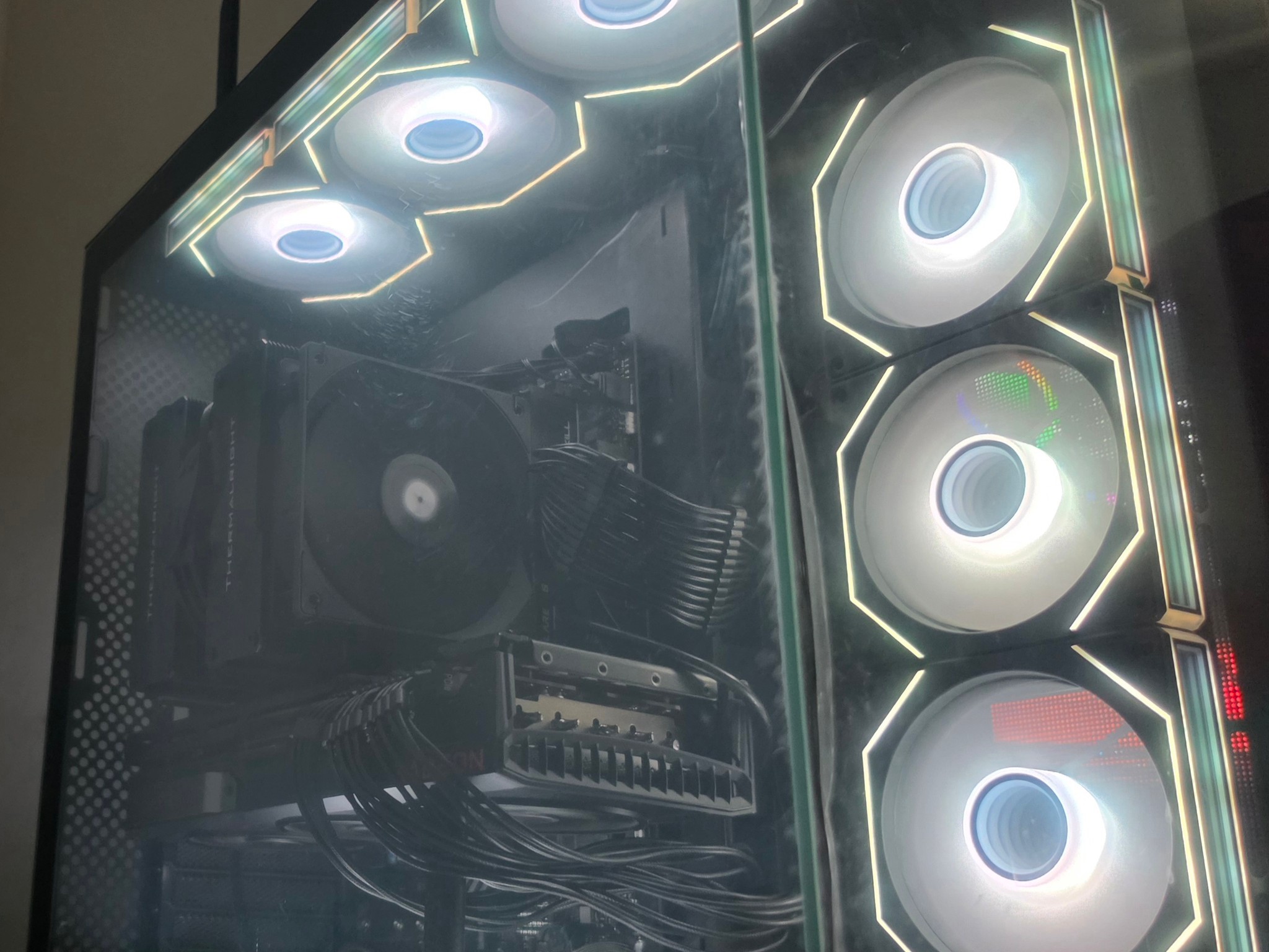 Radeon RX 7900 XTX Custom Gaming PC - Ryzen 7 9800X3D, 32GB RAM, 1TB NVMe SSD