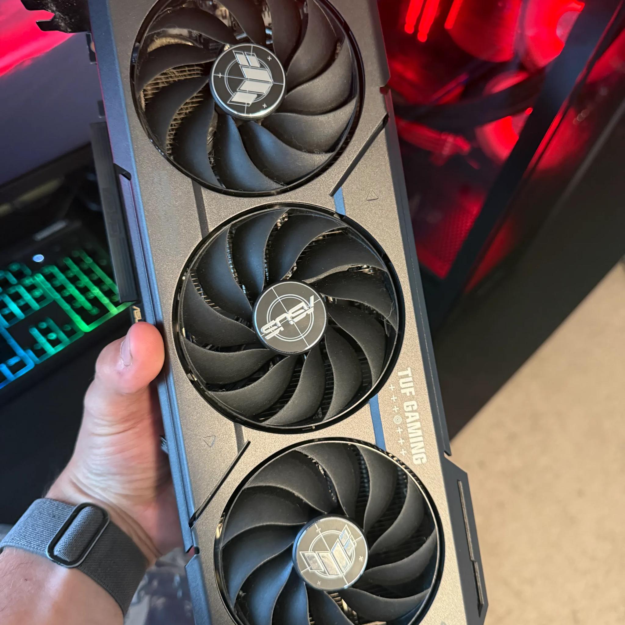 4070 OC 12GB GDDR6 ASUS TUF Edition