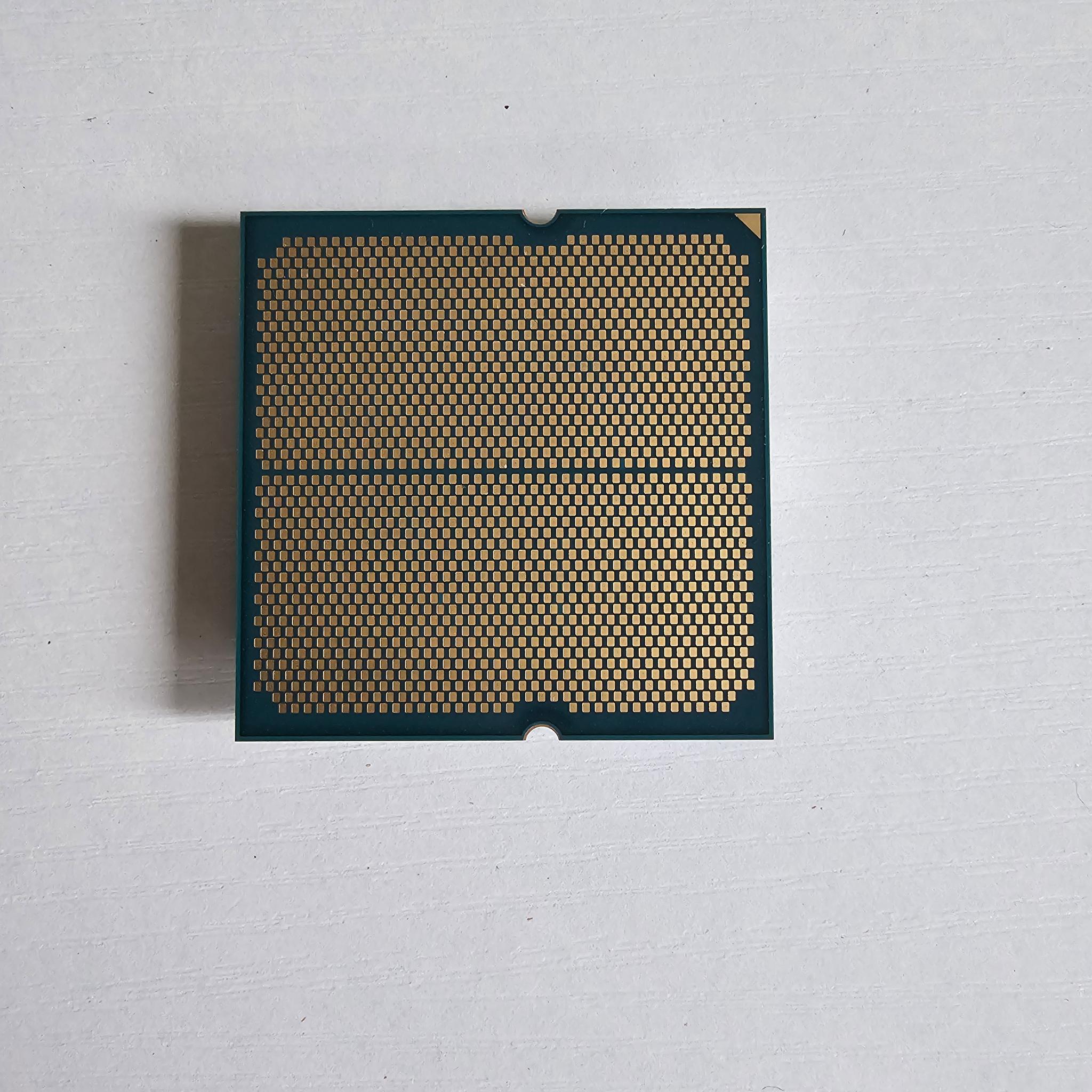 AMD Ryzen 7 7700X