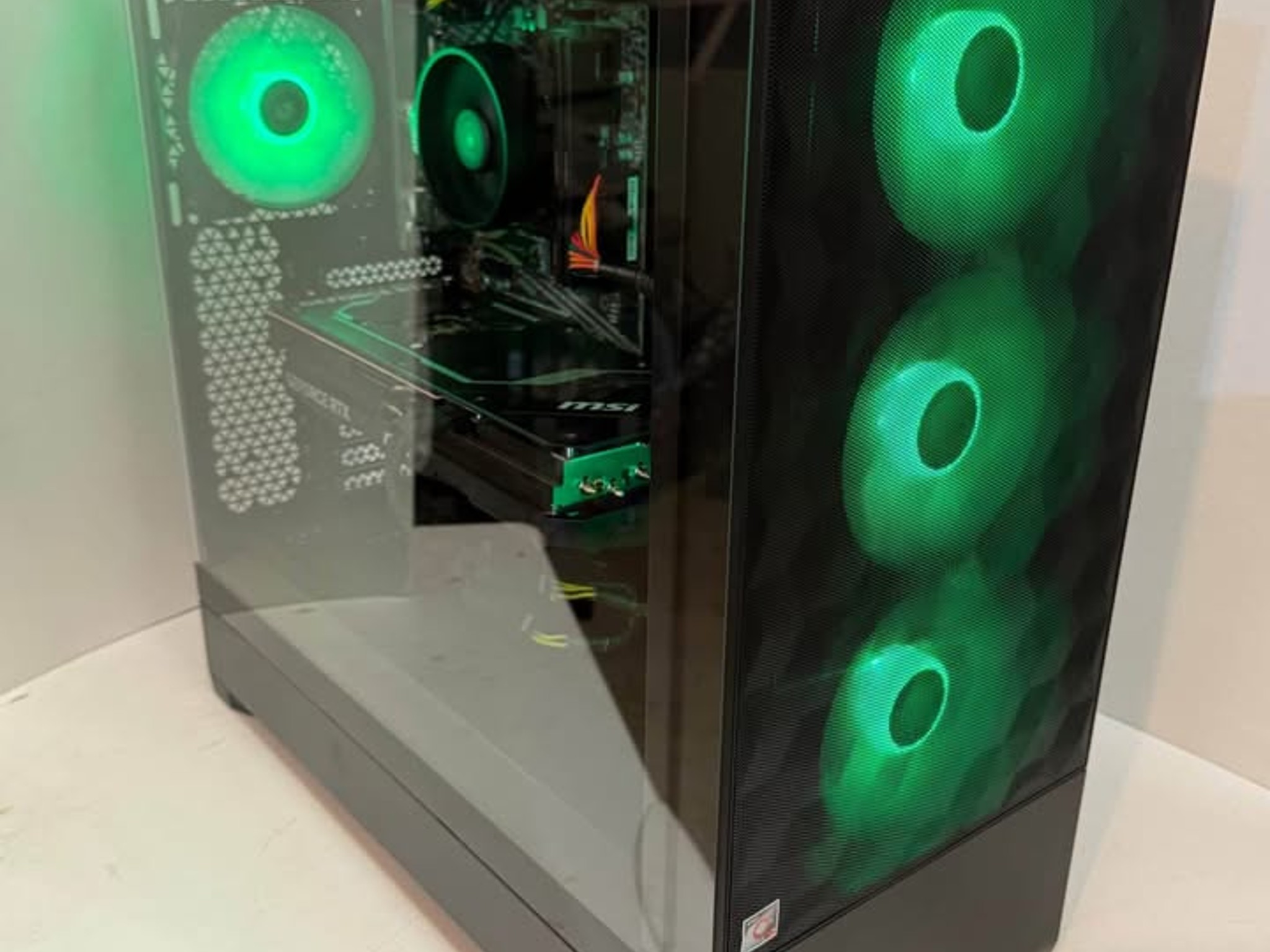 *NEW* Custom Gaming PC w/ 4070ti Super
