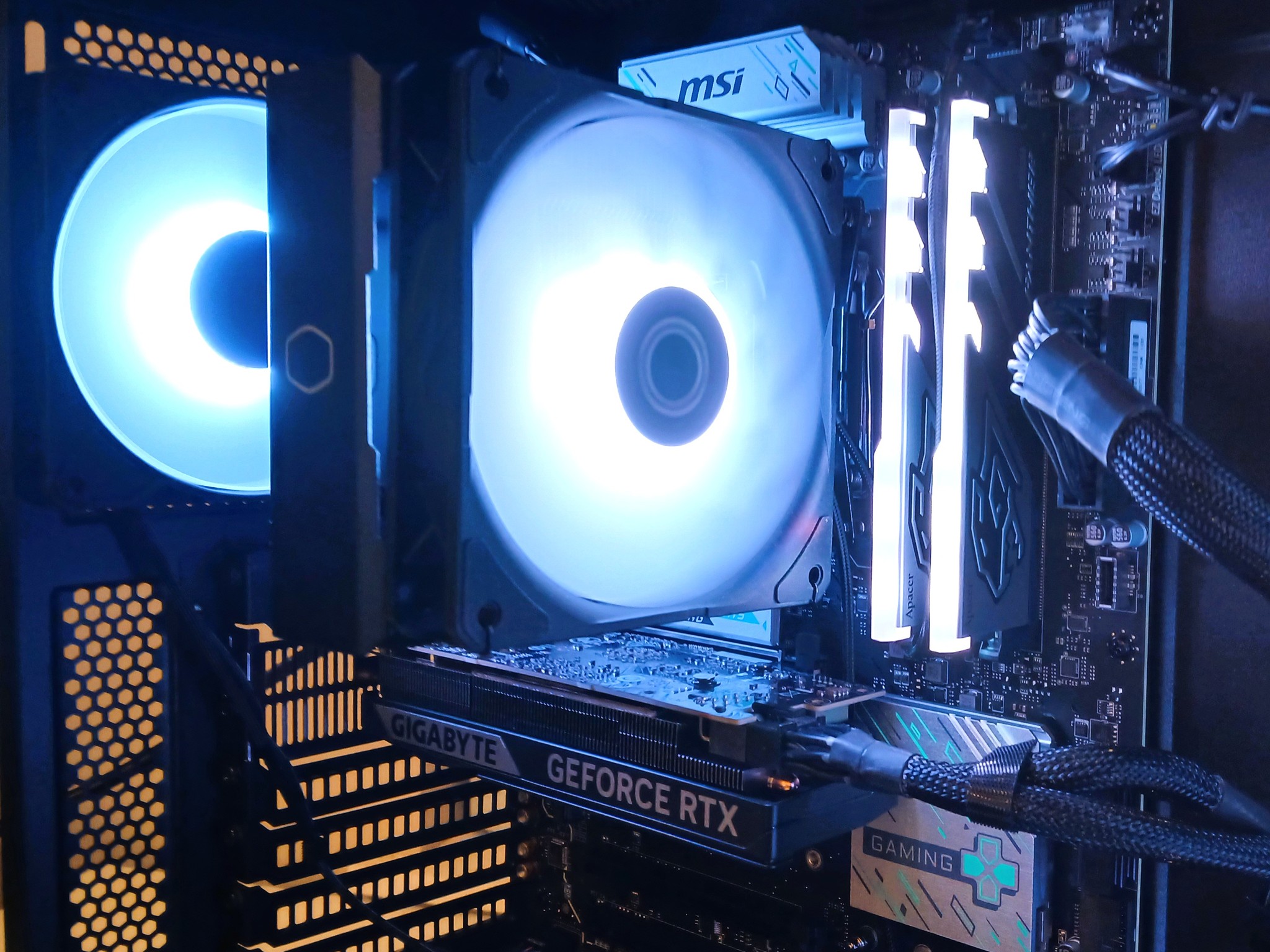 Ryzen 5 9600X | 32GB RAM| RTX 5060 8GB | 1TB NVME STORAGE | Win 11 | Wi-Fi | GAMING PC for 1440P