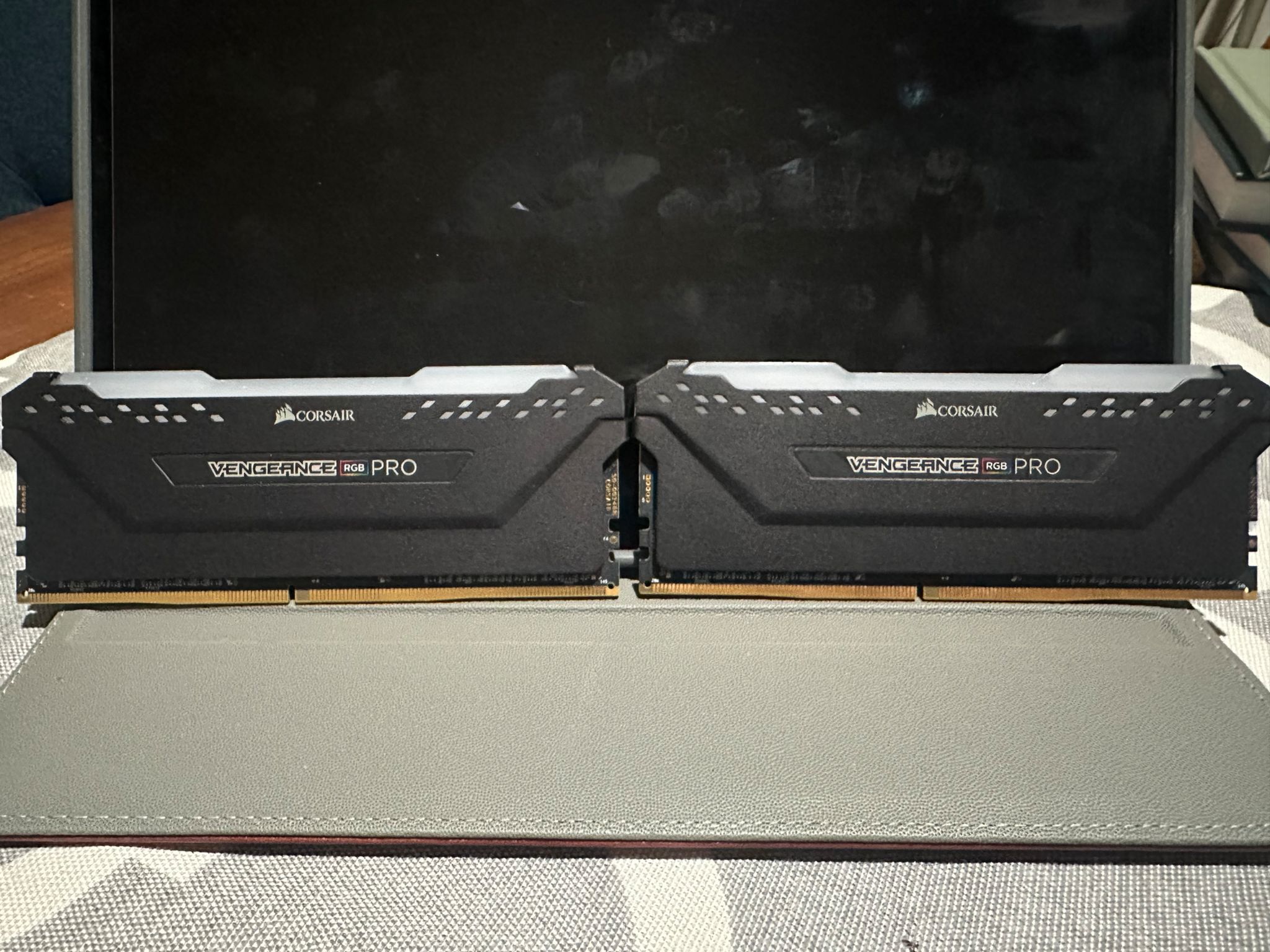 Corsair 2x16