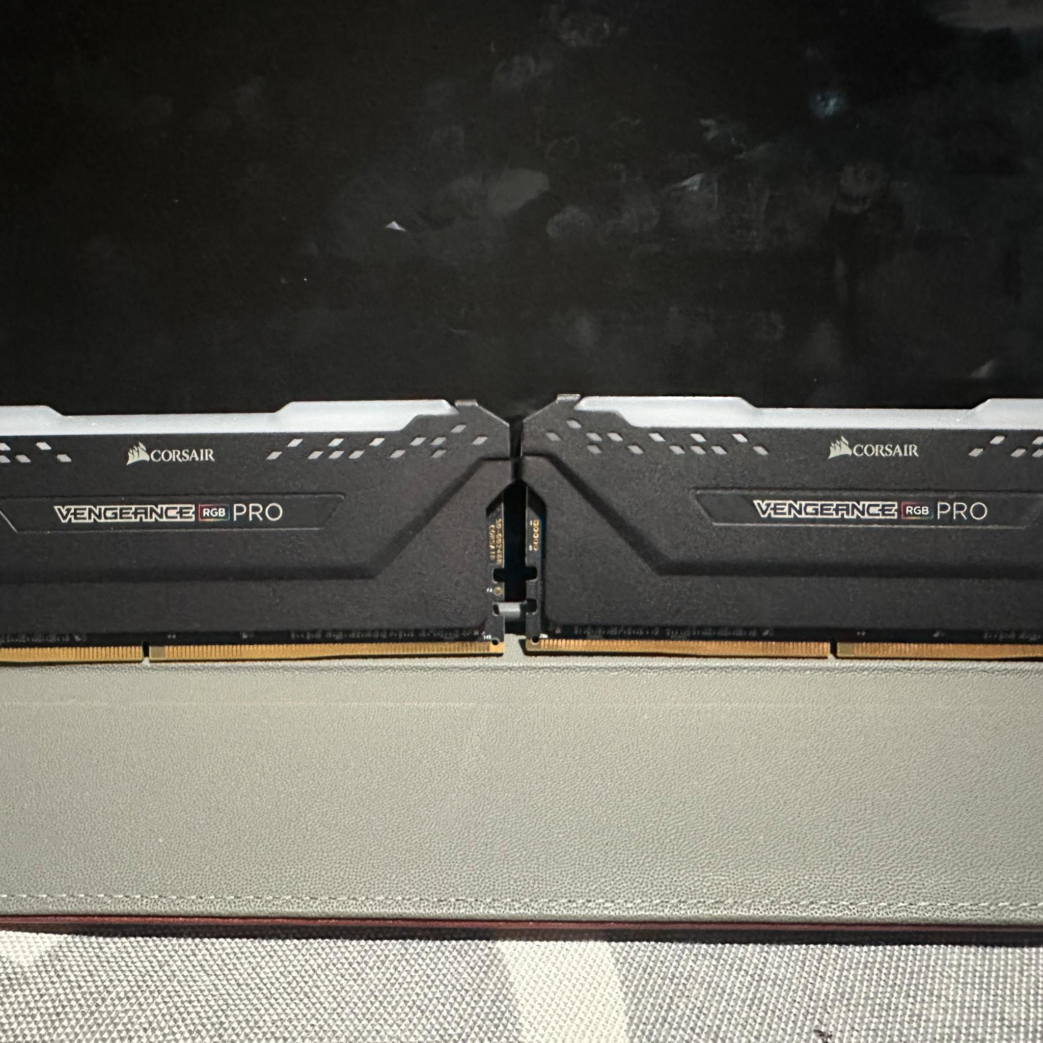 Corsair 2x16