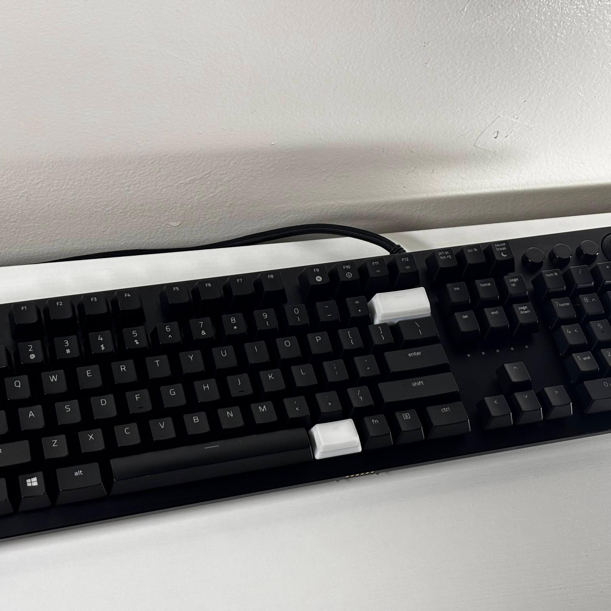 Razer Huntsman Elite Gaming Keyboard - Fast Purple Clicky Optical Switches + Magnetic Wrist Rest