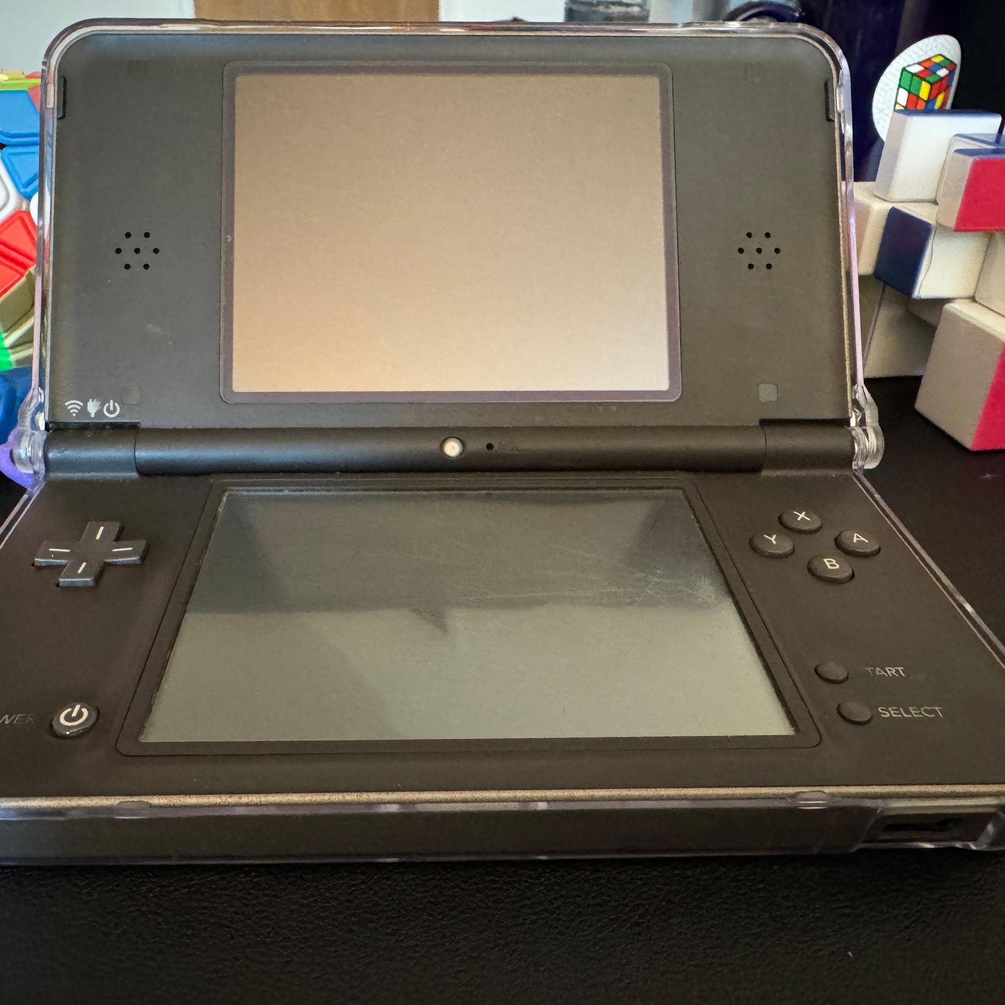 Nintendo DSi LL JAPAN Black/Gold