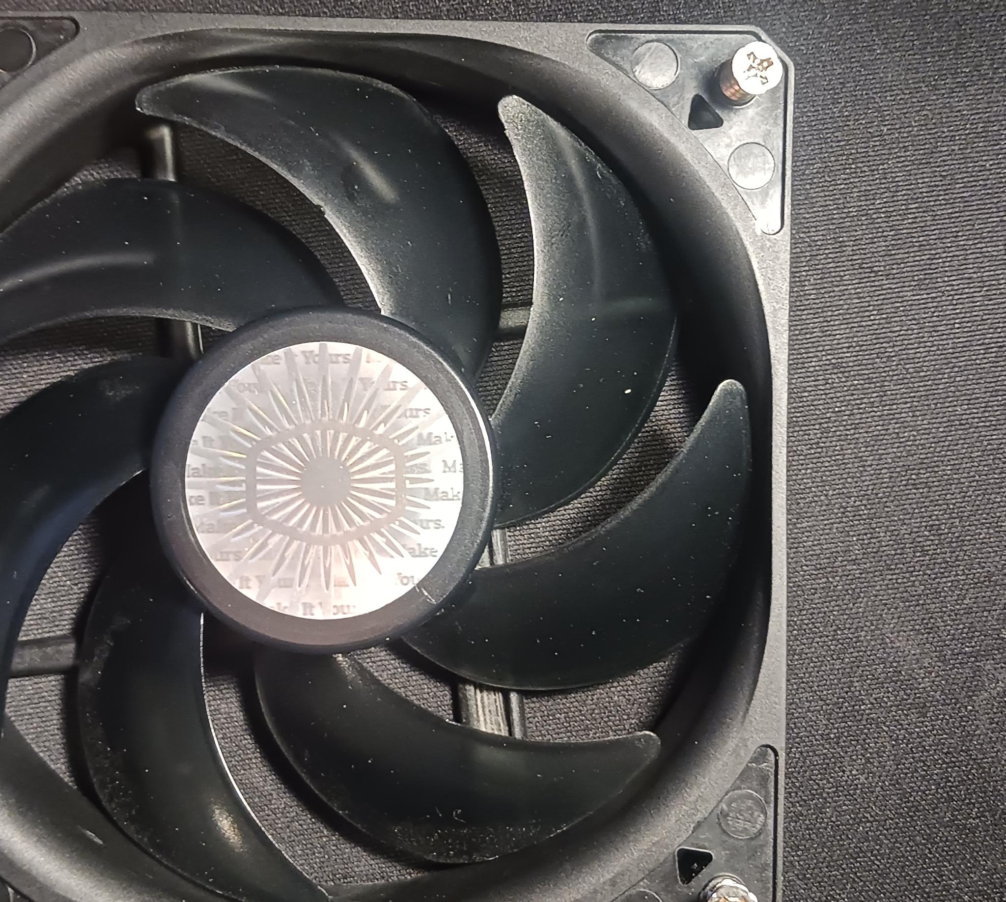 Cooler Master SickleFlow 120mm PWM Fan 1800RPM from QUBE 500 with 4 Screws