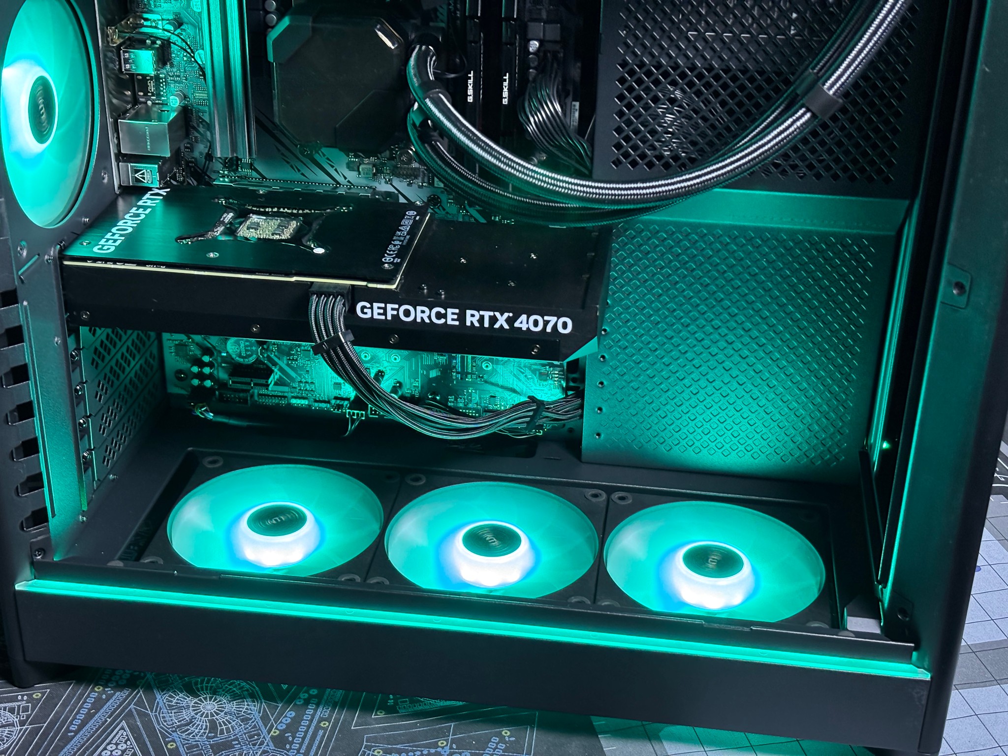 🖤Darkheart🖤RTX 4070 | Ryzen 7 5800X | 32gb DDR4 | 1 TB M.2 SSD🔥
