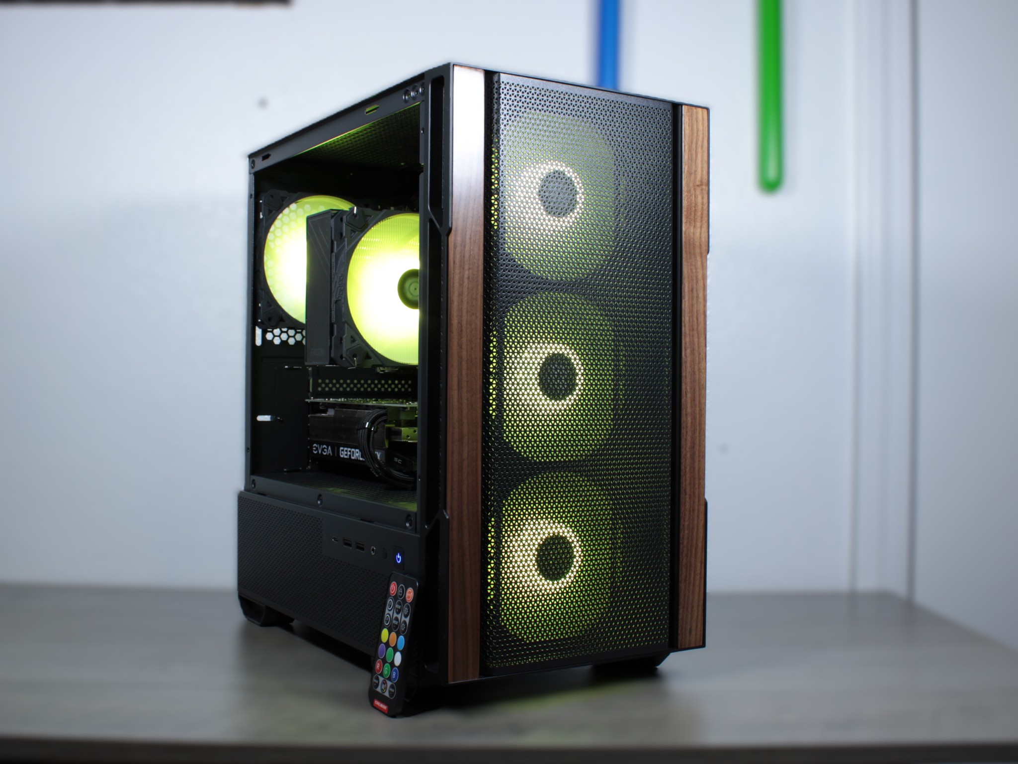 RTX 2060 | Ryzen 5 2600x | 16gb DDR4 3000MHz Ram | 1TB NVMe M.2 | WiFi | Win 11 Activated