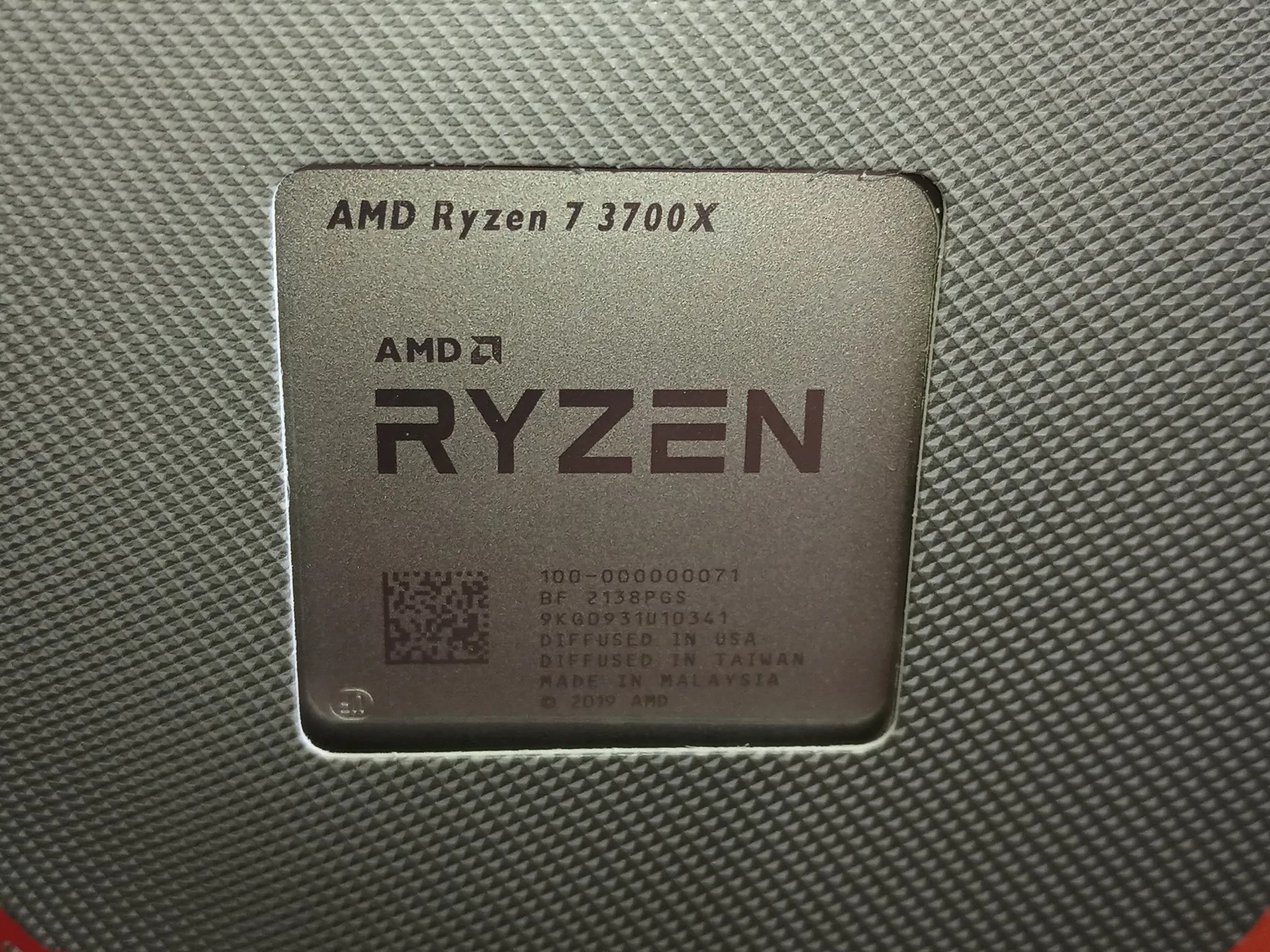 BNIB AMD Ryzen 7 3700X with Wraith Prism RGB (factory sealed)