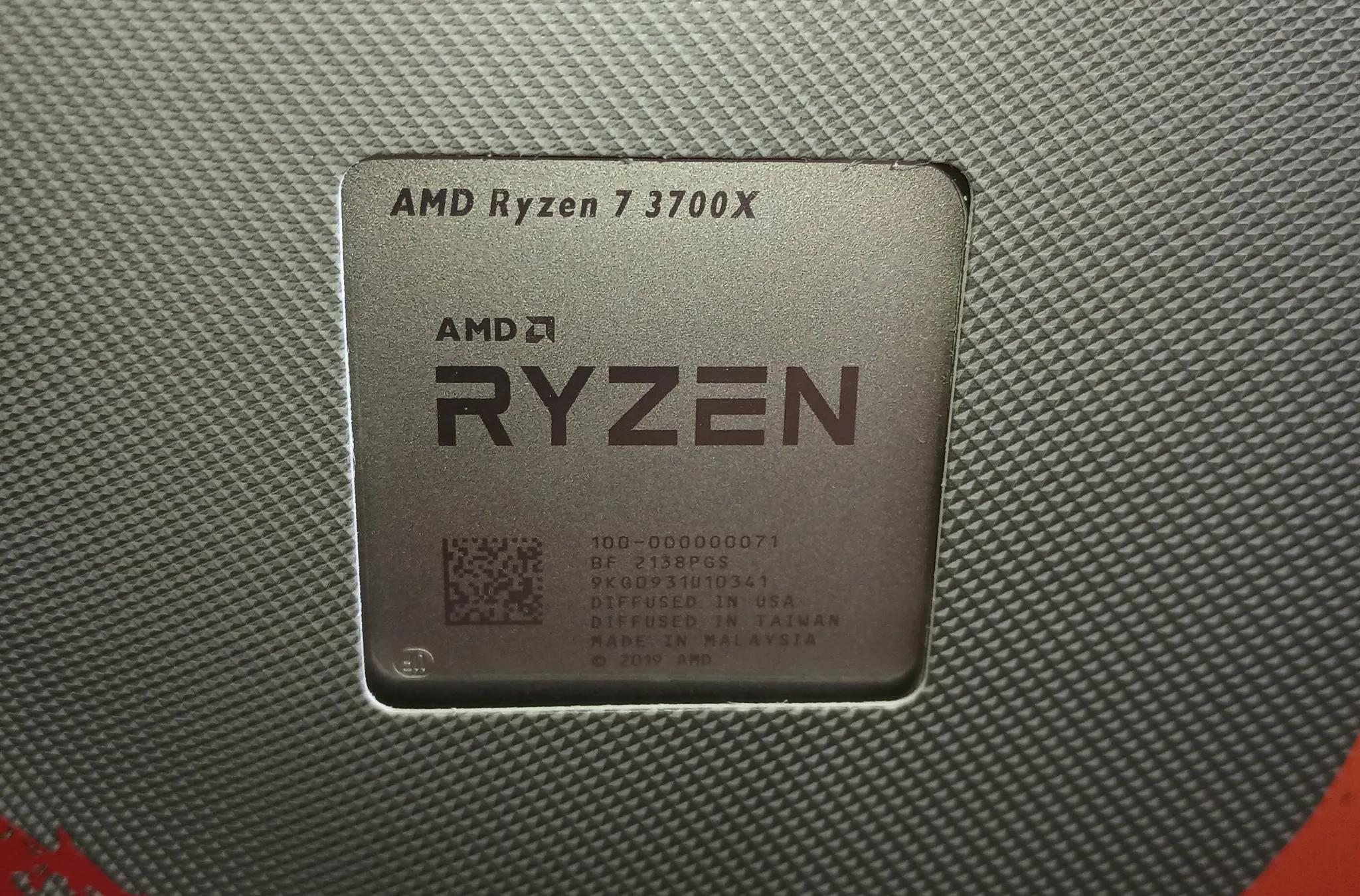 BNIB AMD Ryzen 7 3700X with Wraith Prism RGB (factory sealed)