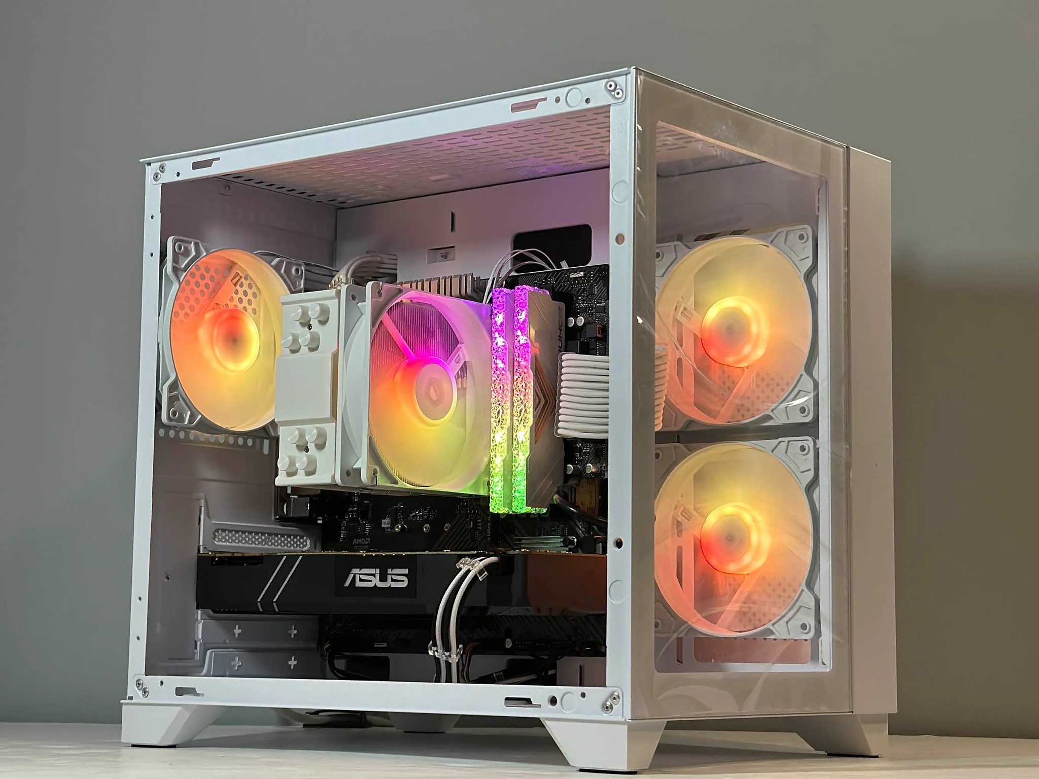 White Gaming PC |AMD Ryzen 5 2600| Nvidia GTX 1080 8GB | 16GB RAM | 480GB SSD | WIFI |