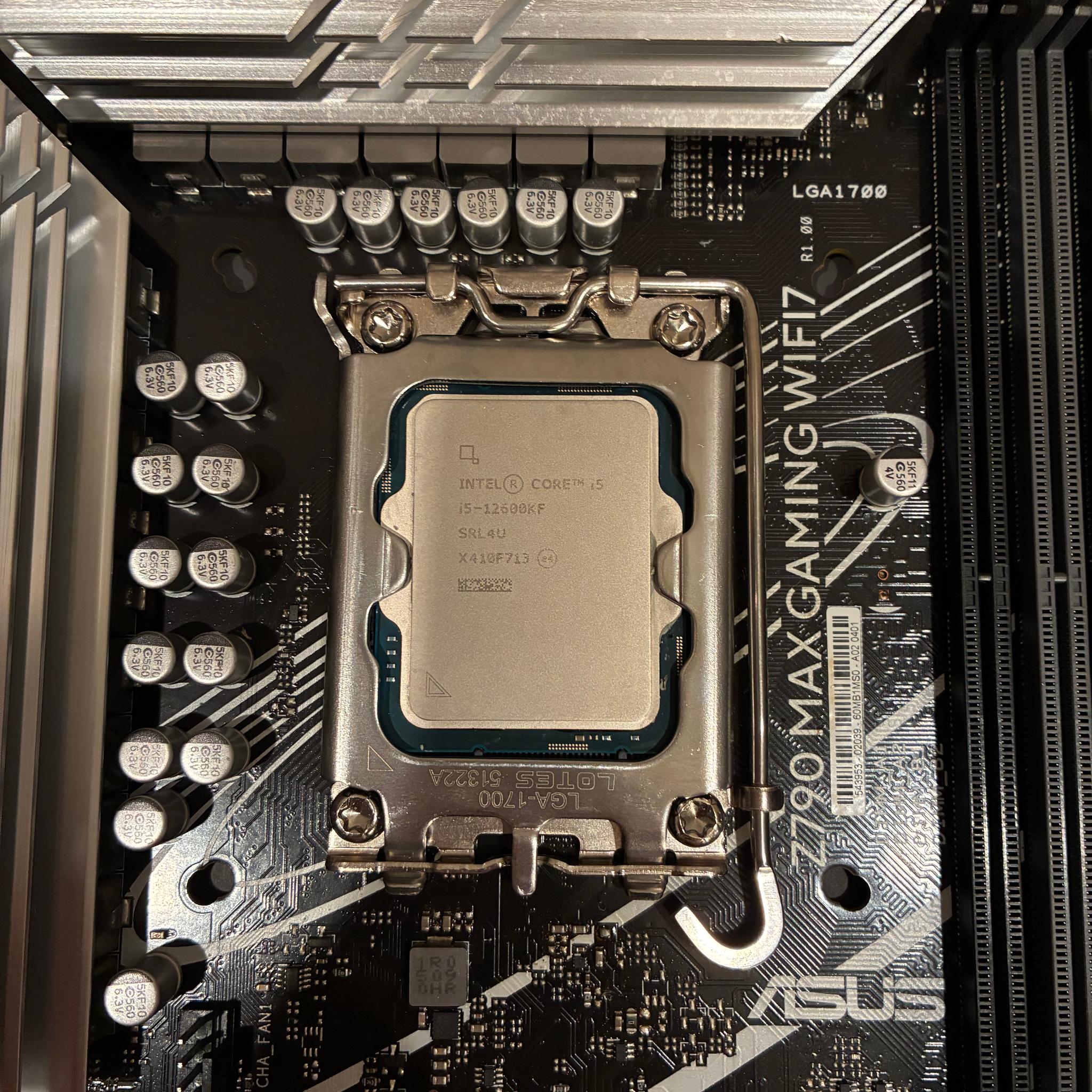 i5 12600KF + ASUS Z790 MAX GAMING WIFI7 DDR5 BUNDLE