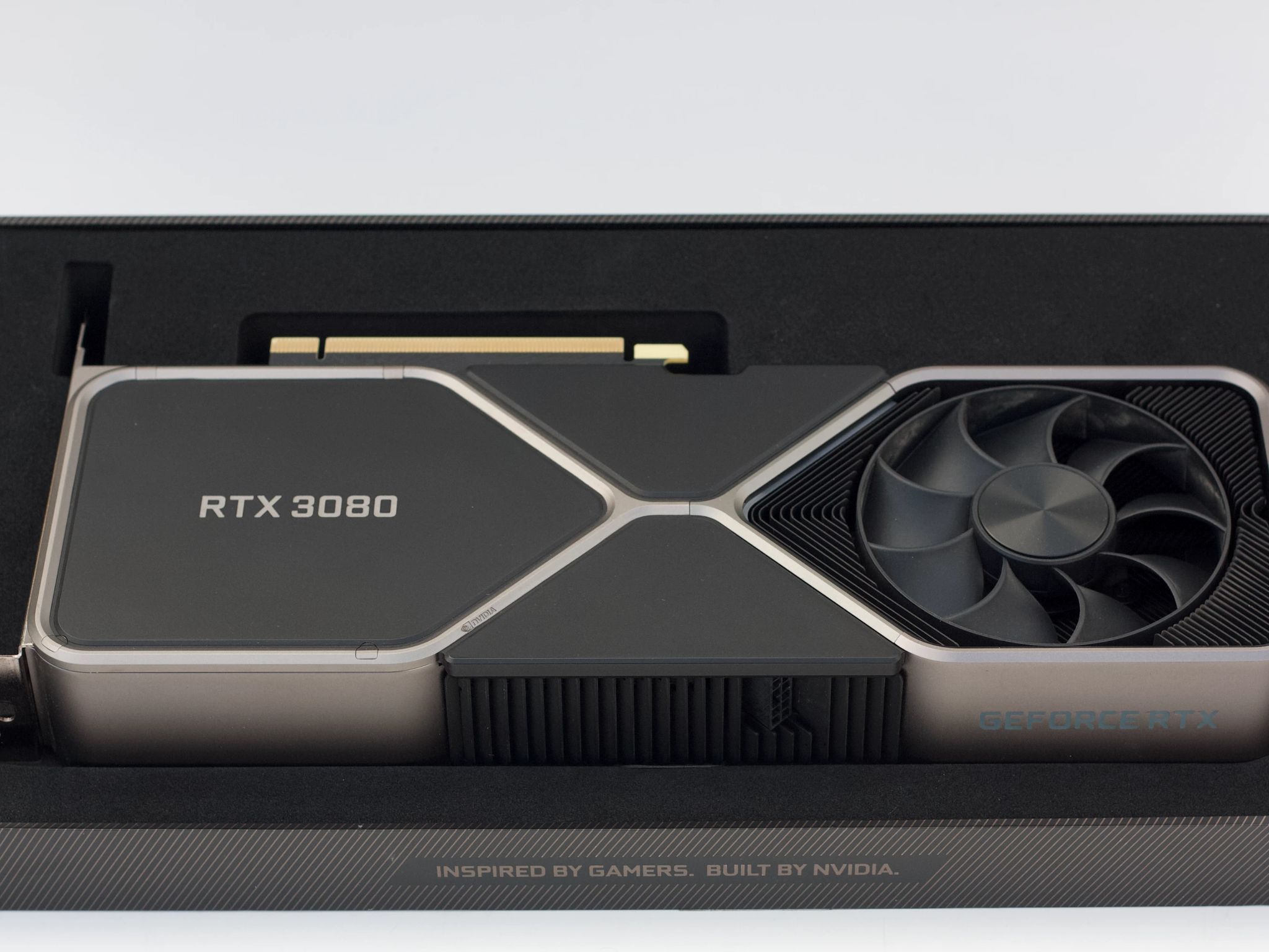 NVIDIA GeForce RTX 3080 Founders Edition 10GB — Sealed, Excellent