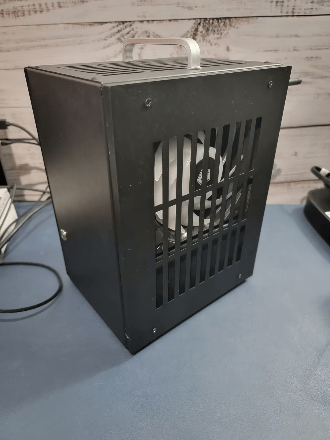 Lil' Slugger: (R5 3600 + RTX 3060) Custom SFF ITX Gaming PC