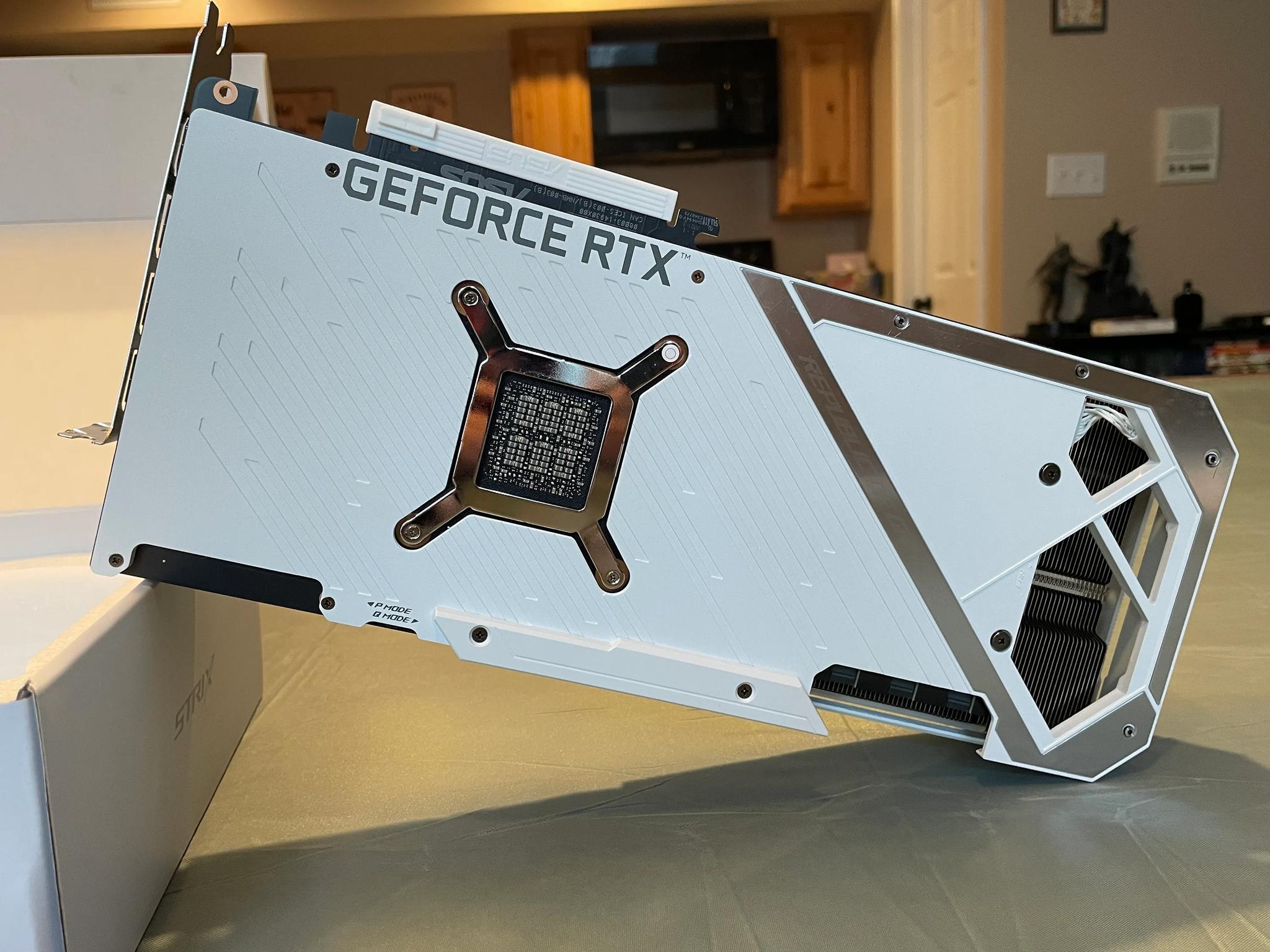 White ASUS ROG Strix 3080 10GB