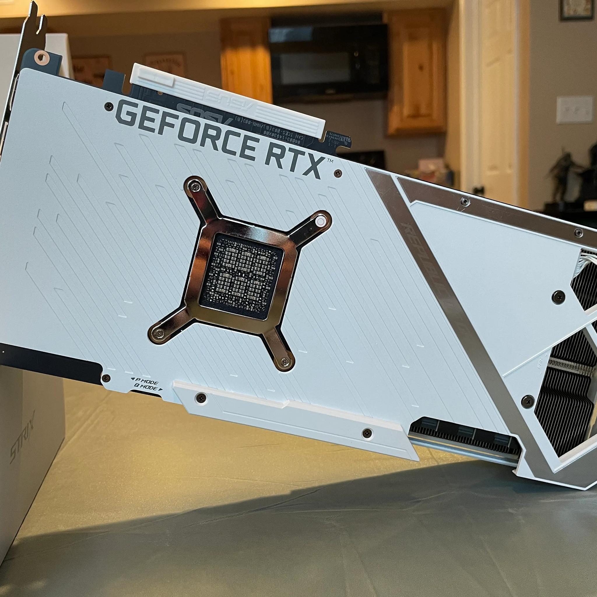 White ASUS ROG Strix 3080 10GB