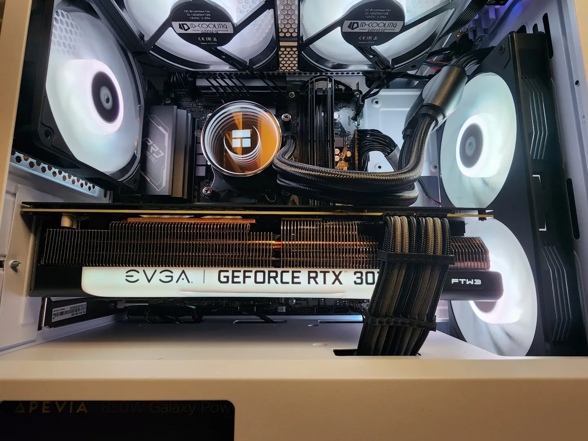 🐻‍❄🐻‍❄🐻‍❄ EVGA RTX 3070 FTW3 // Intel Core i5 12400 // Neo Forza 16GB 3600MHz // Crucial 1TB NVMe