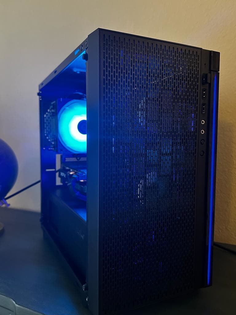 Ryzen 5/RX 570 8GB, 16GB RAM, 500GB SSD, 500W ARGB Minimalist Esports Gaming PC