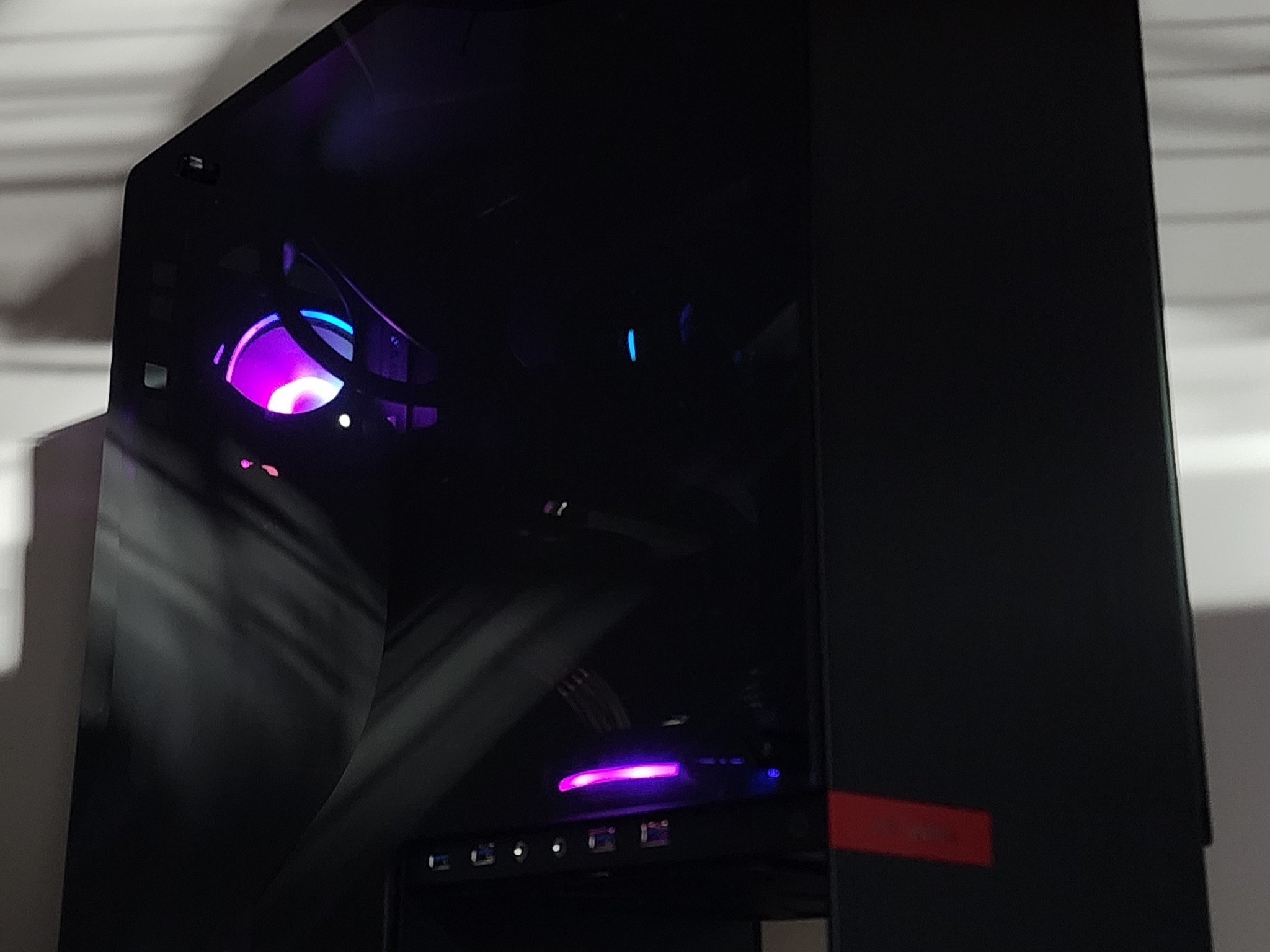Gaming PC Ryzen 5 7600X 16GB RAM 1TB SSD RTX 5060  8GB Windows 11 Computer