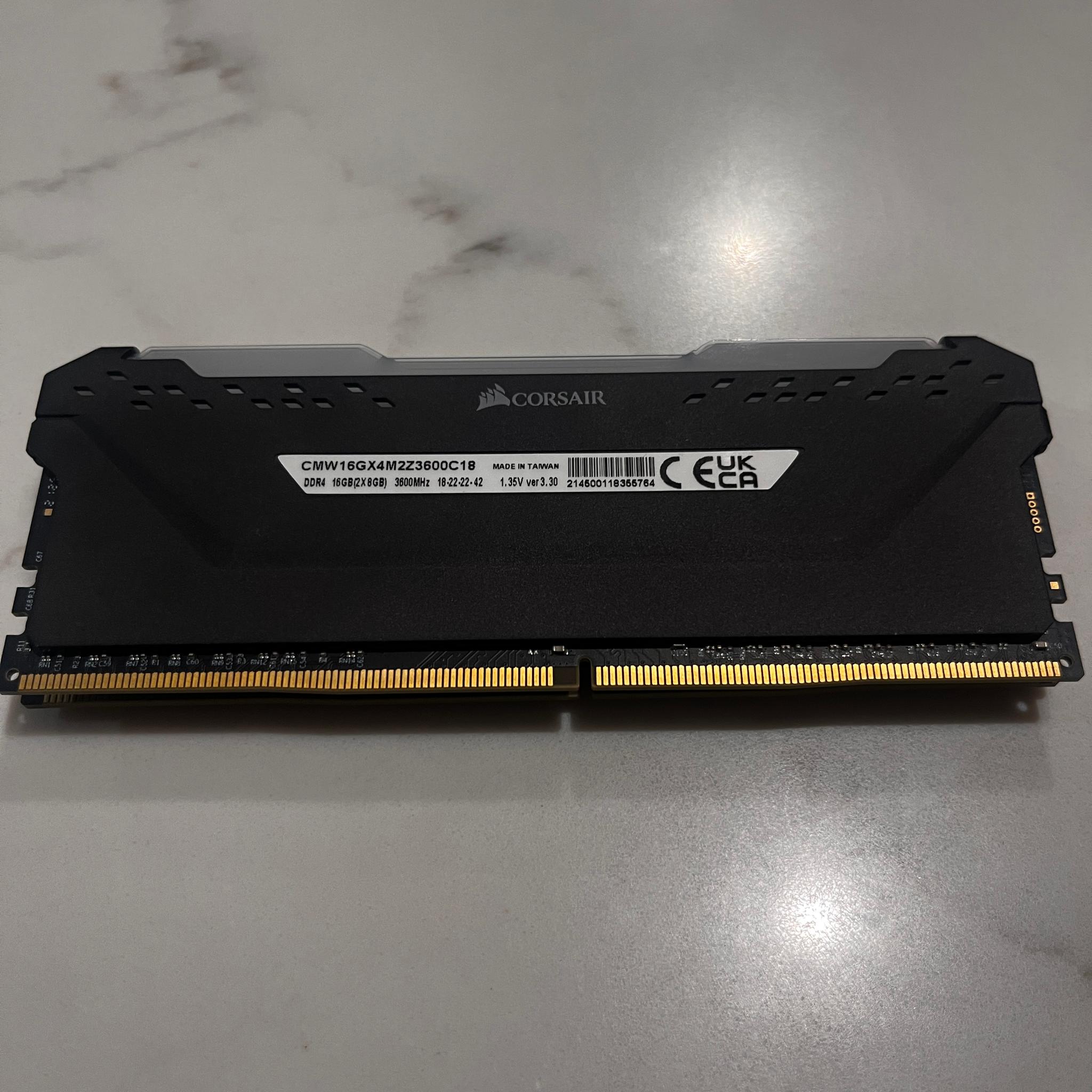 Corsair Vengeance RGB PRO DDR4 RAM 16GB (2x8GB) 3600MHz