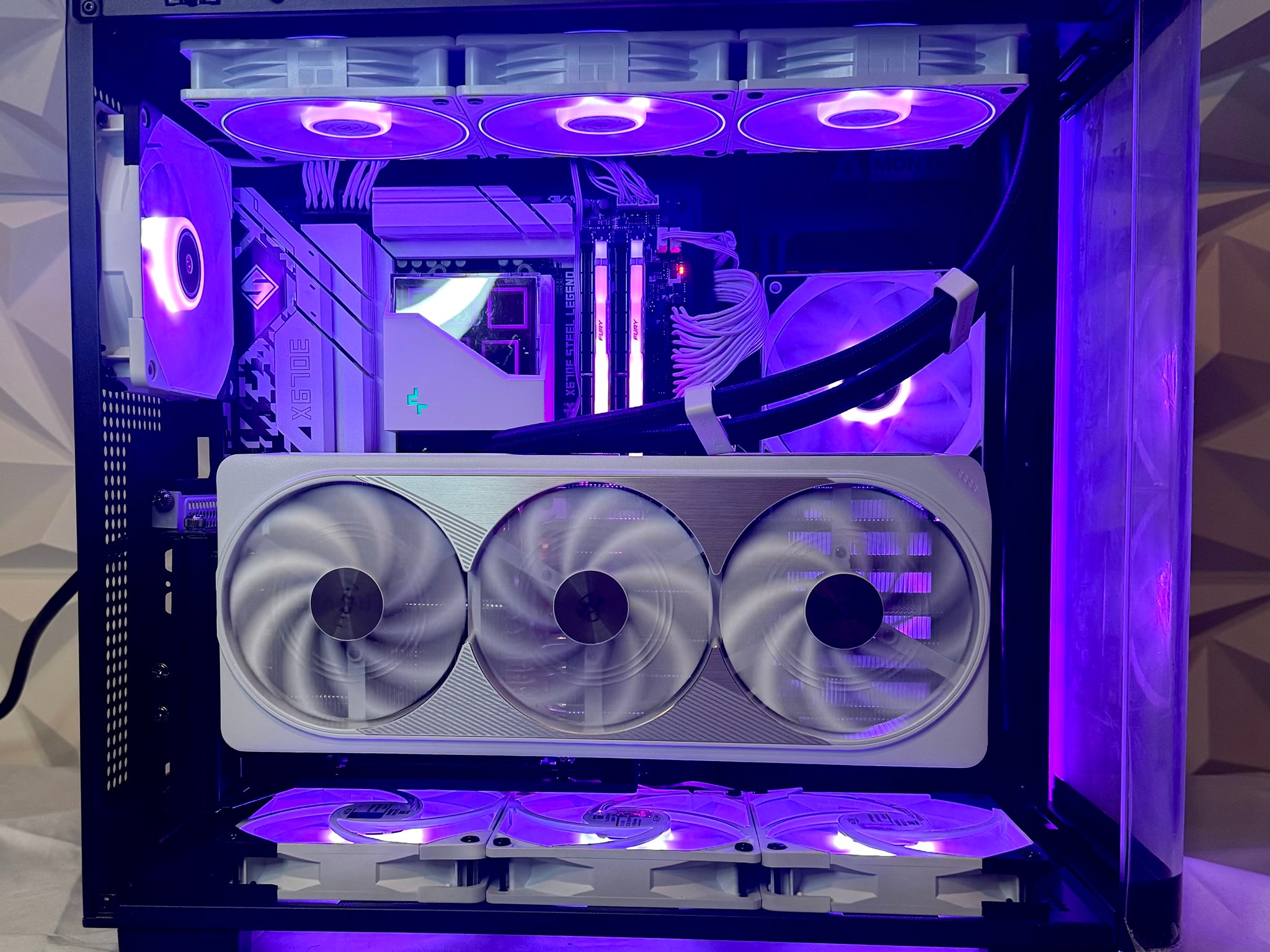 🐼👑 | Ultra Highend Gaming Pc |7800x3d, 4080 super, 64gb, 6TB