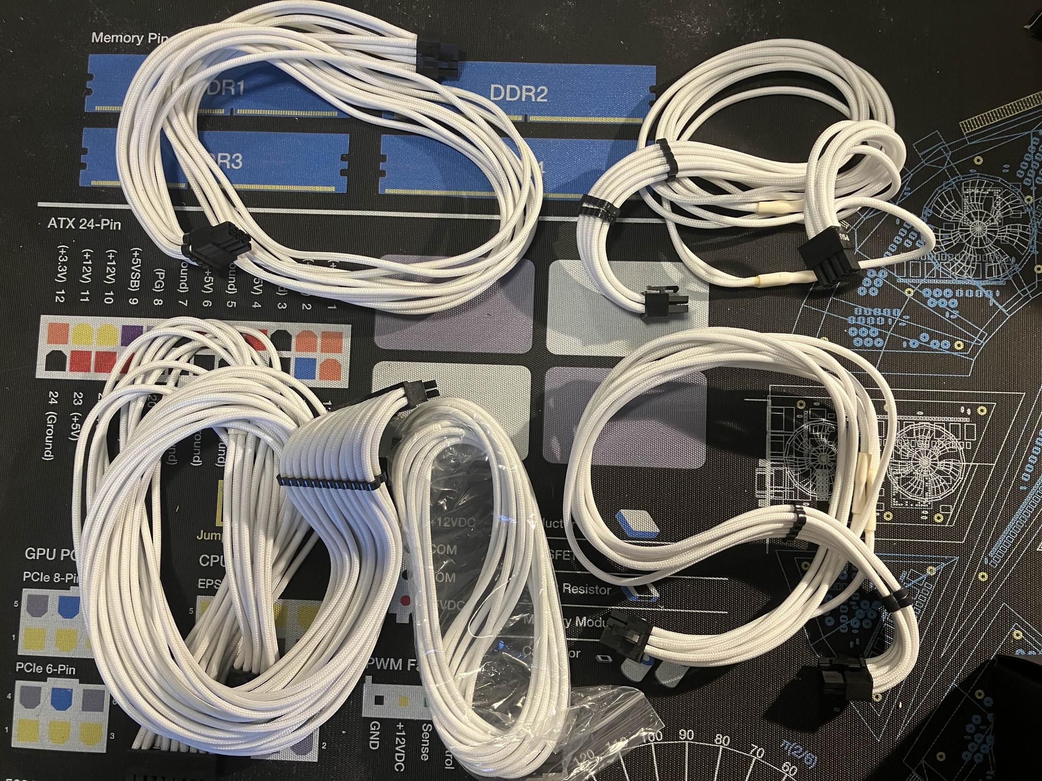 SeaSonic FOCUS Plus 850 Gold W/ CableMod Cables Modular PSU