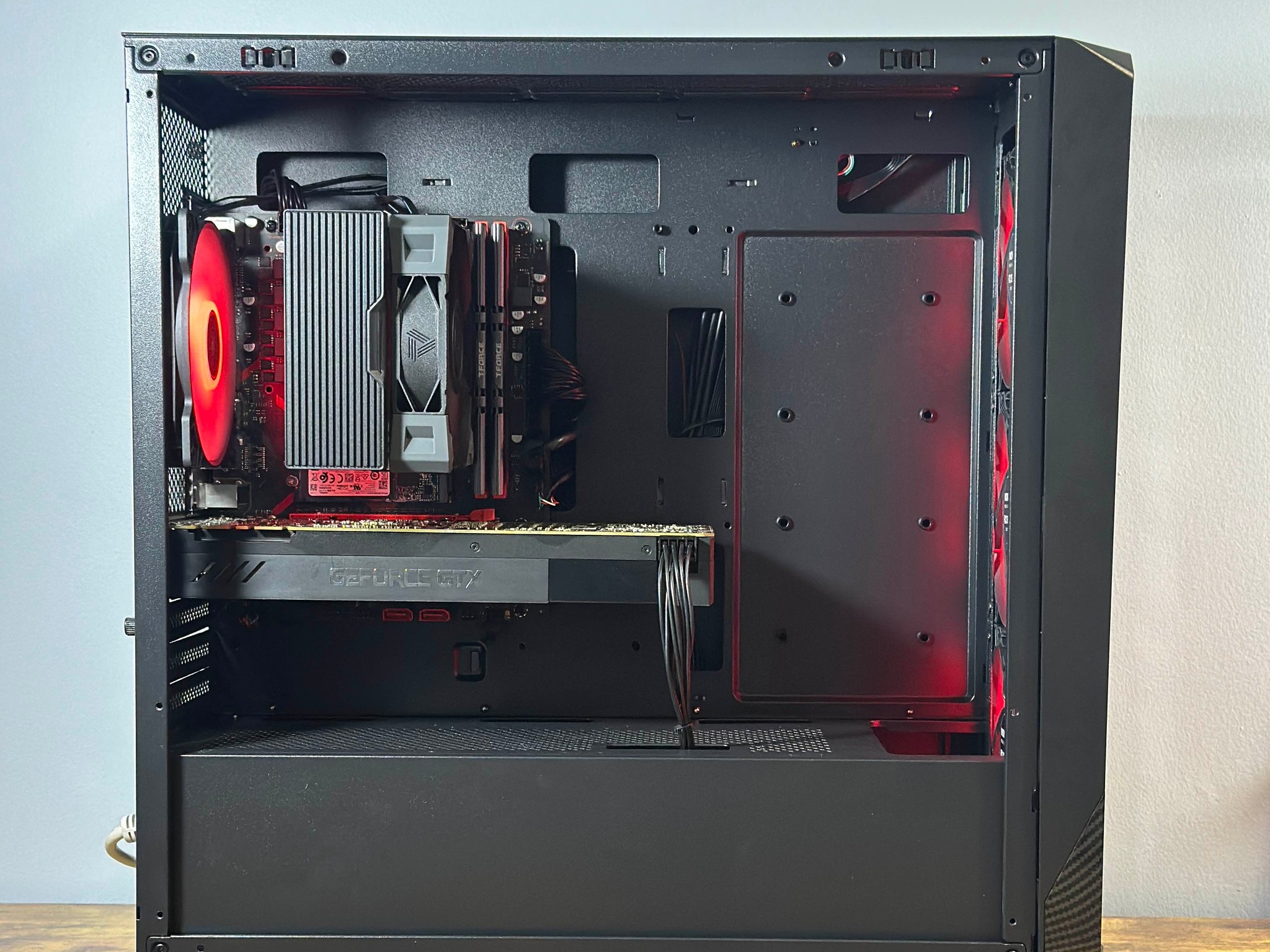 GTX 1070 8GB | Ryzen 5 4500 | 16GB DDR4 | 512GB SSD | Win11 | WIFI| 1080P Custom Gaming PC